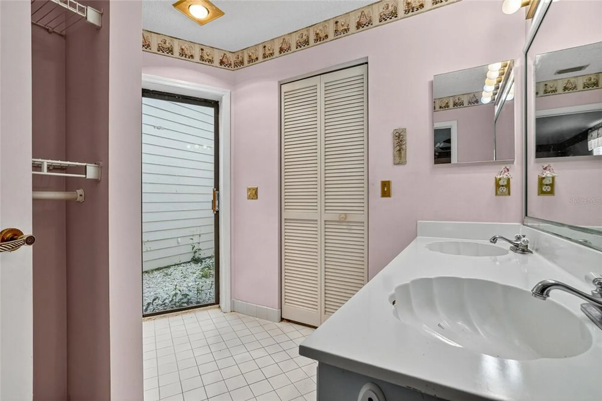 Property Slideshow image 19 of 62 | 148 bob white ct 1480, Daytona Beach, FL, 32119