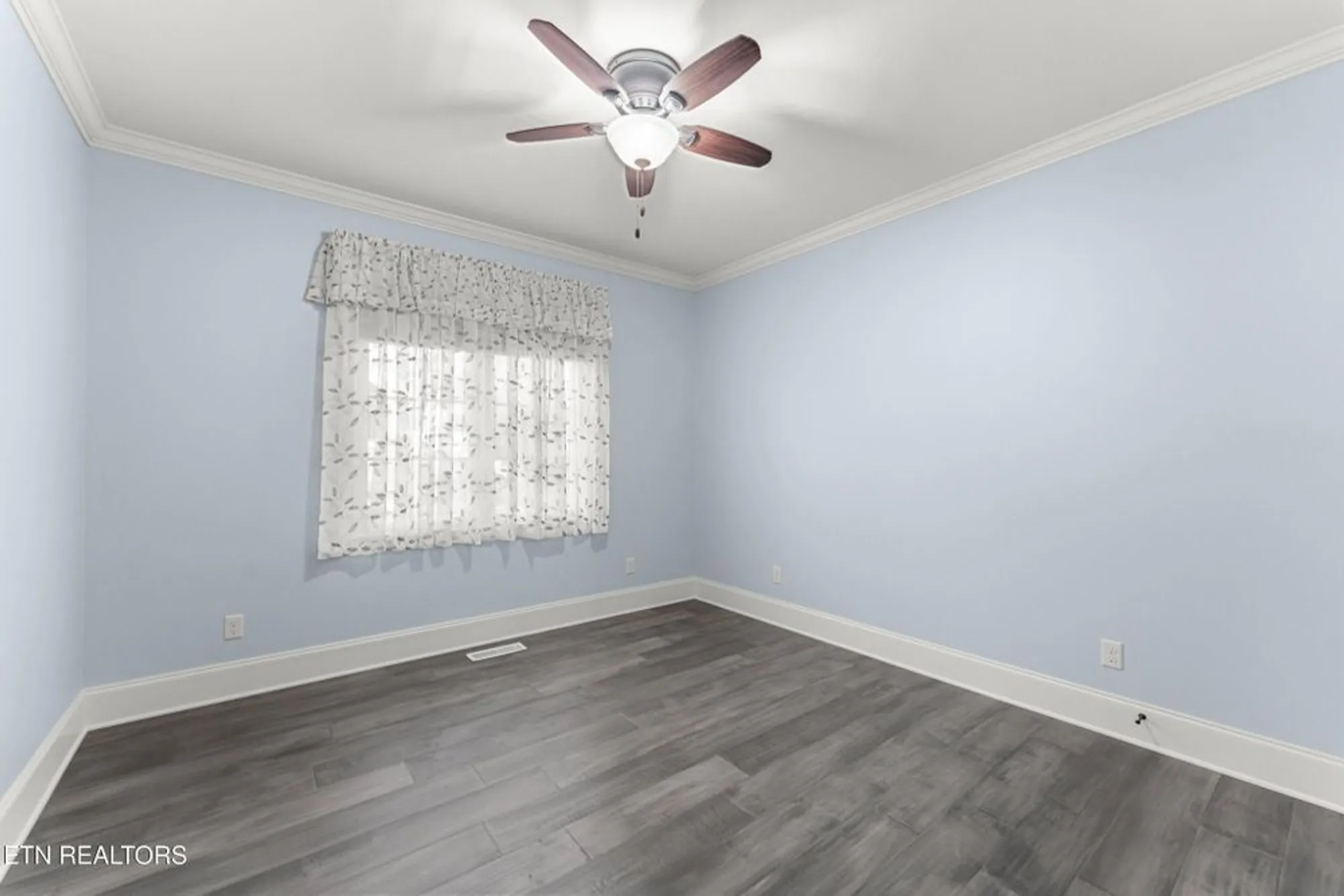 Property Slideshow image 8 of 46 | 116 leyden dr, Crossville, TN, 38558