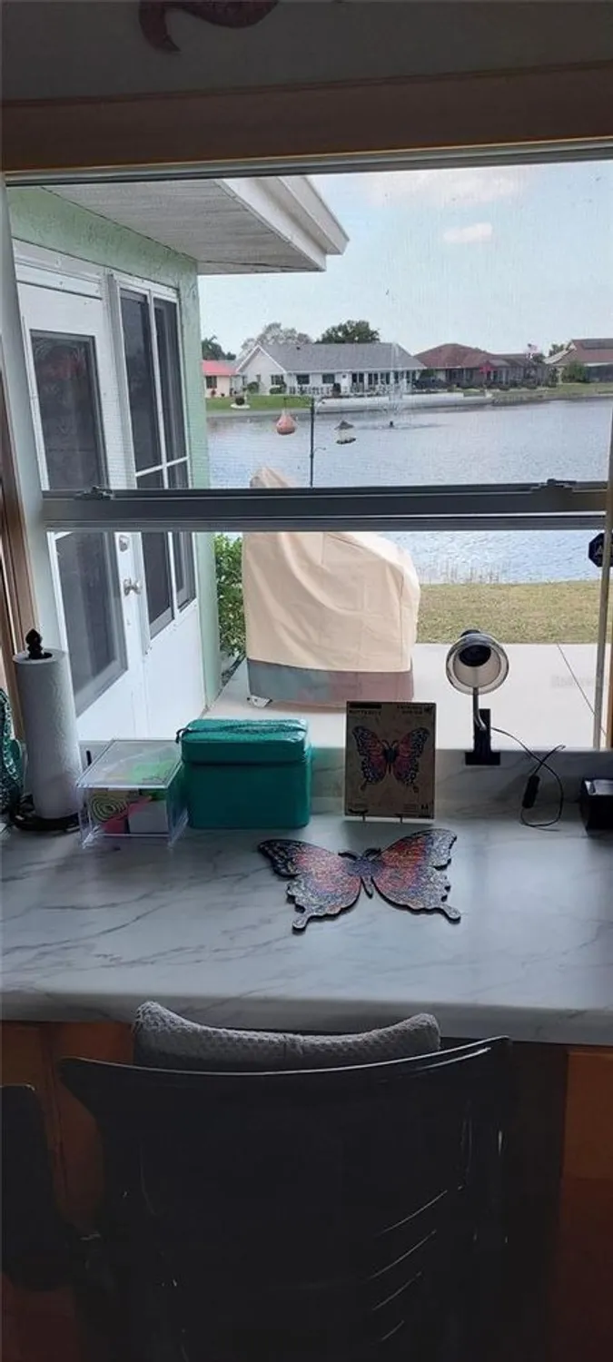 Property Slideshow image 14 of 39 | 906 bluewater dr, Sun City Center, FL, 33573