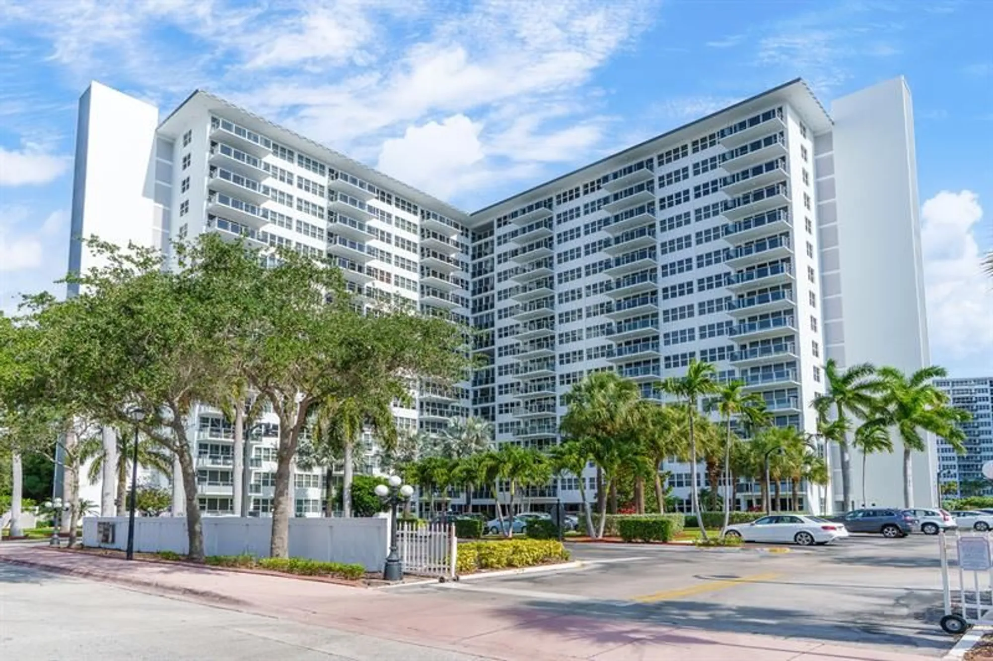 Property Slideshow image 3 of 47 | 3333 ne 34th st 1214, Fort Lauderdale, FL, 33308