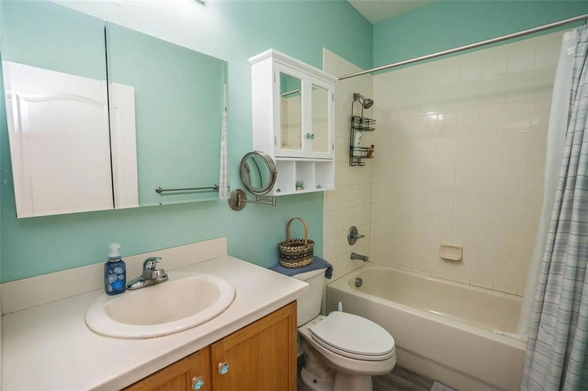 Property Slideshow image 21 of 39 | 2427 sifield greens way, Sun City Center, FL, 33573