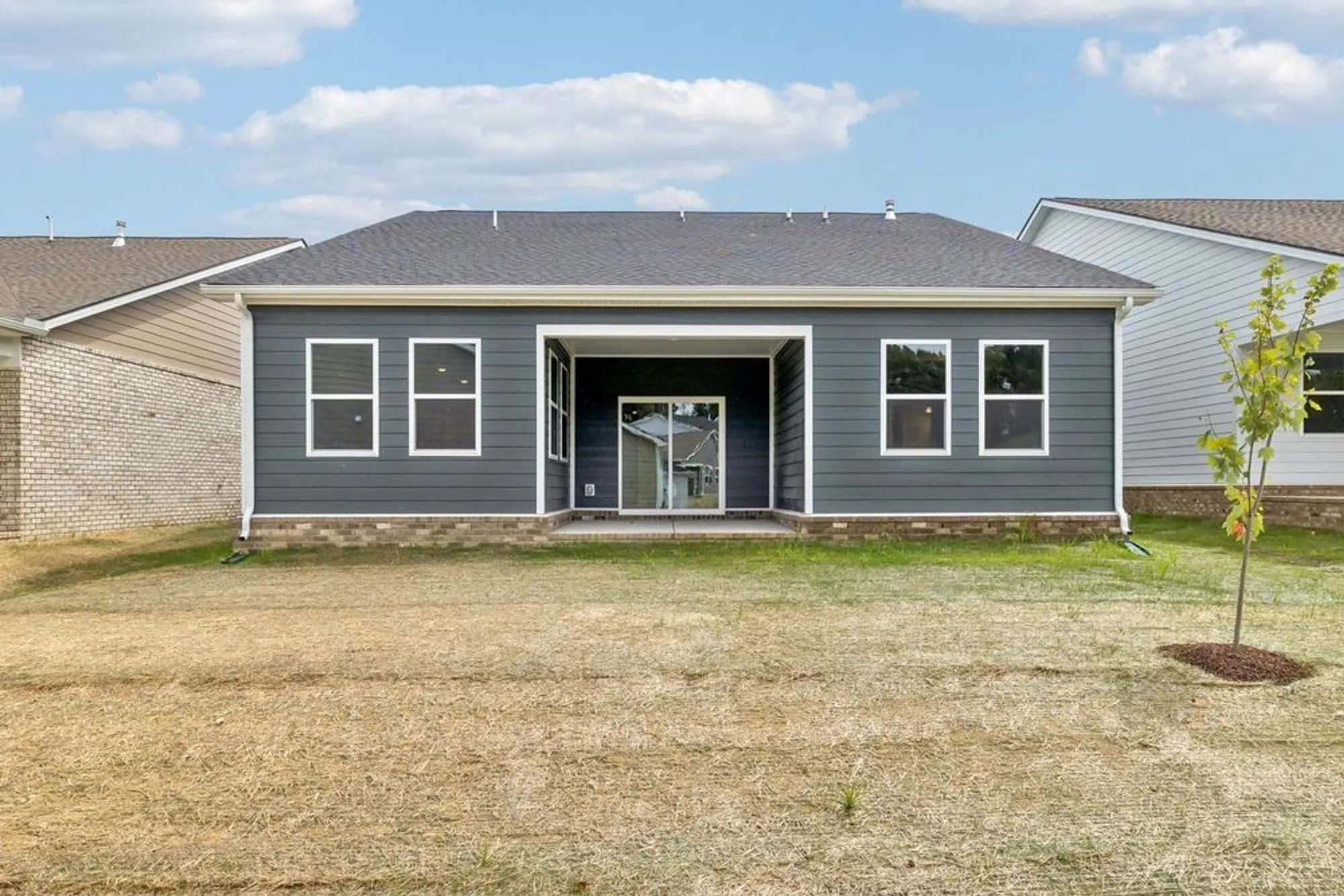 Property Slideshow image 45 of 49 | 304 stonehaus cir, Antioch, TN, 37013