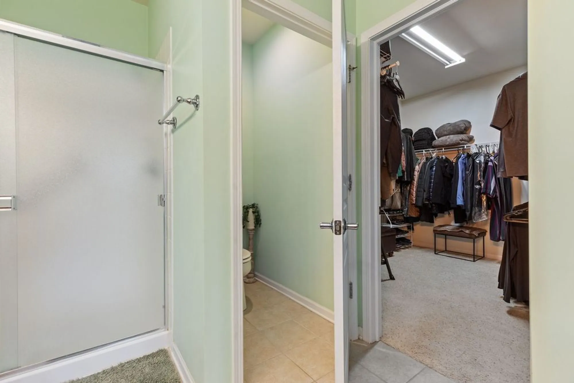 Property Slideshow image 19 of 38 | 110 national ct, Shorewood, IL, 60404