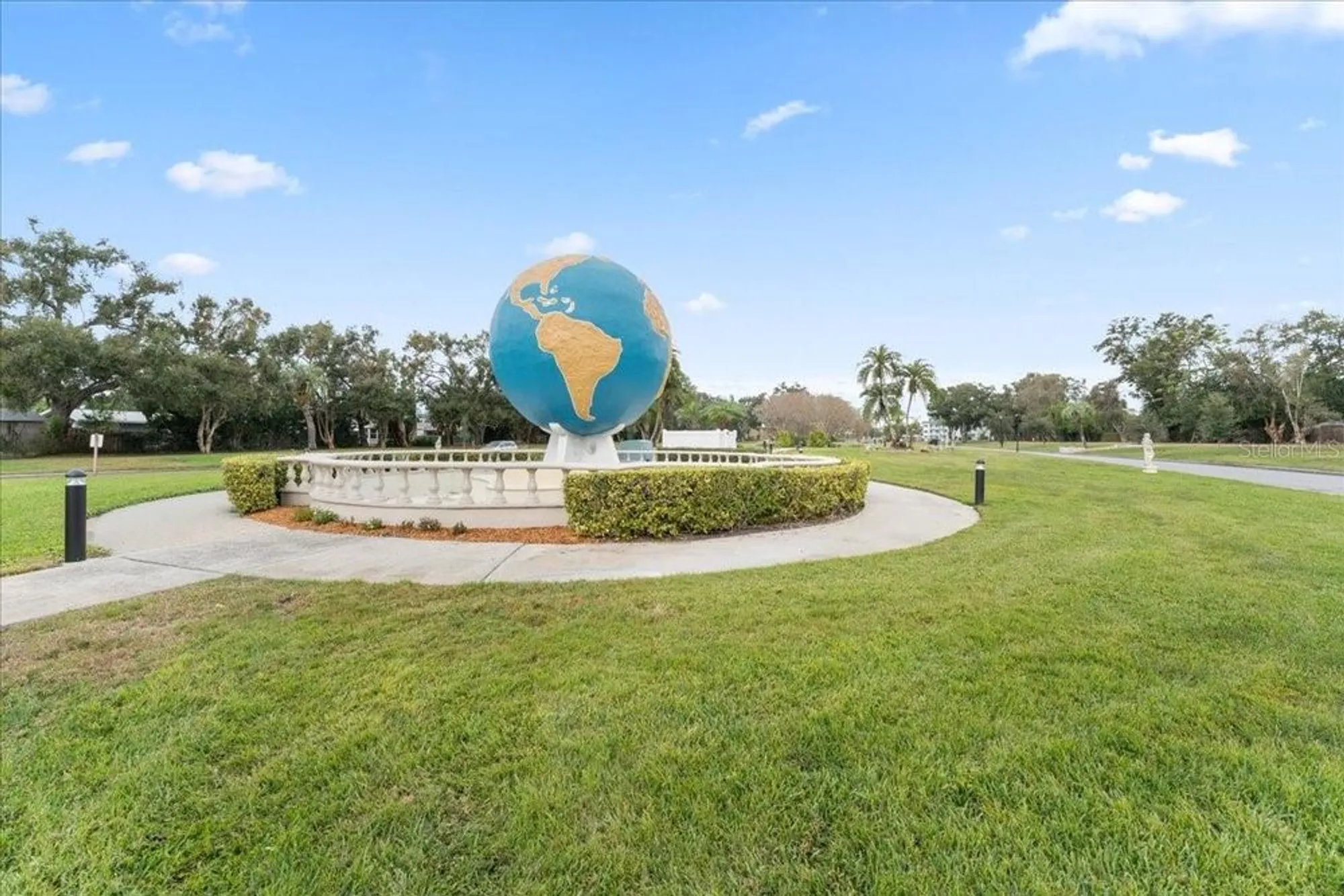 Property Slideshow image 37 of 44 | 2457 ecuadorian way 27, Clearwater, FL, 33763