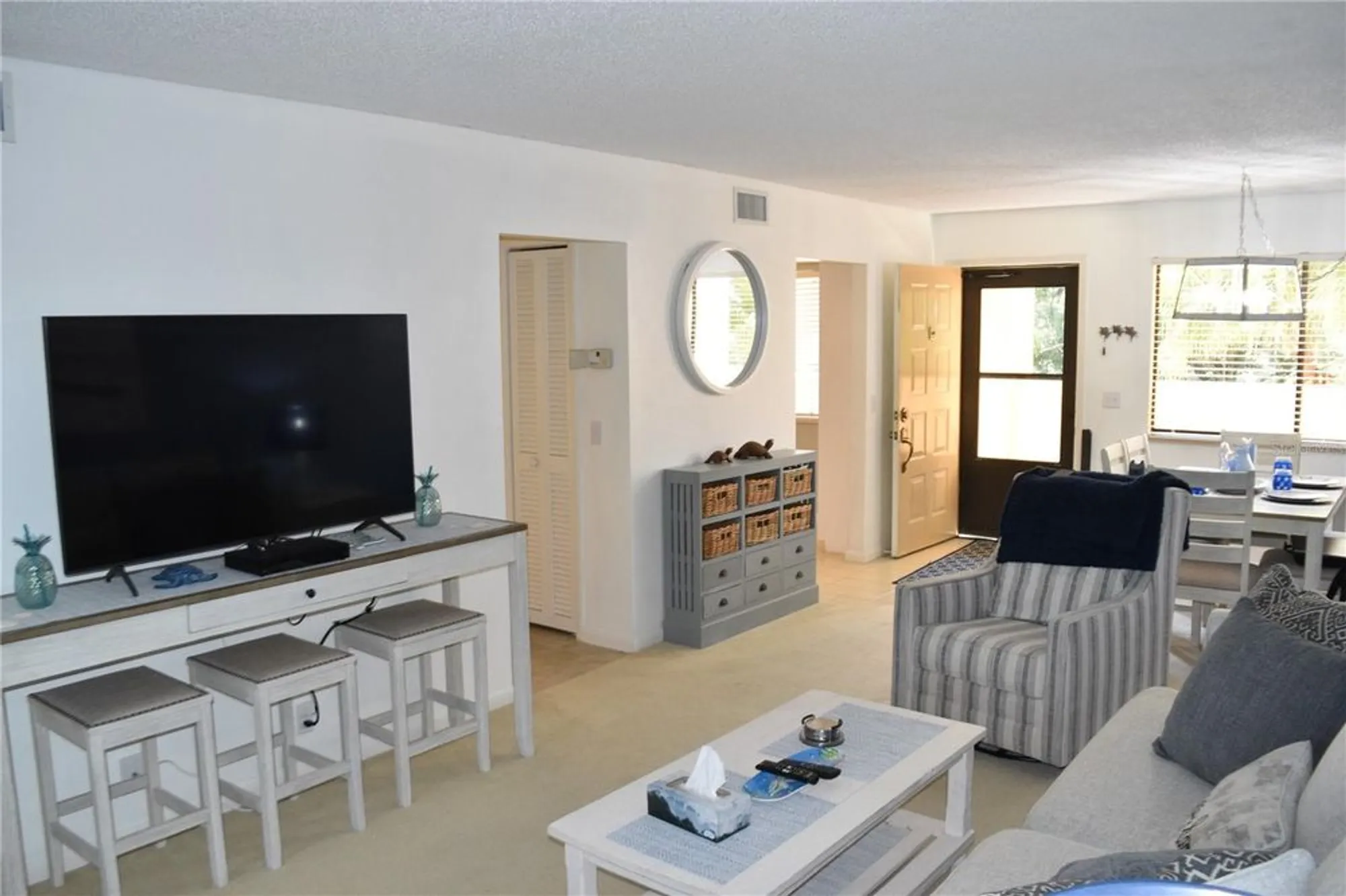 Property Slideshow image 14 of 59 | 3062 eastland blvd # d206, Clearwater, FL, 33761