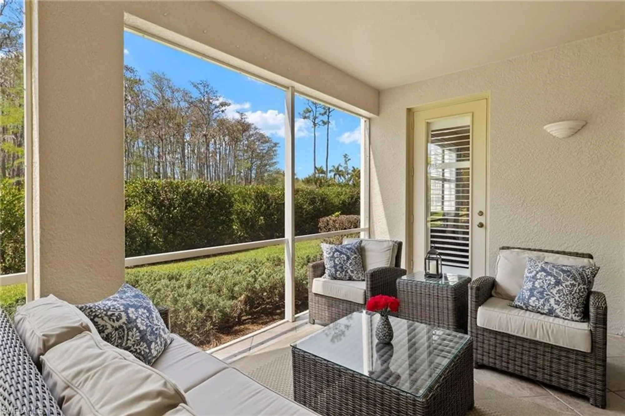 Property Slideshow image 13 of 39 | 13002 pennington pl 101, Fort Myers, FL, 33913