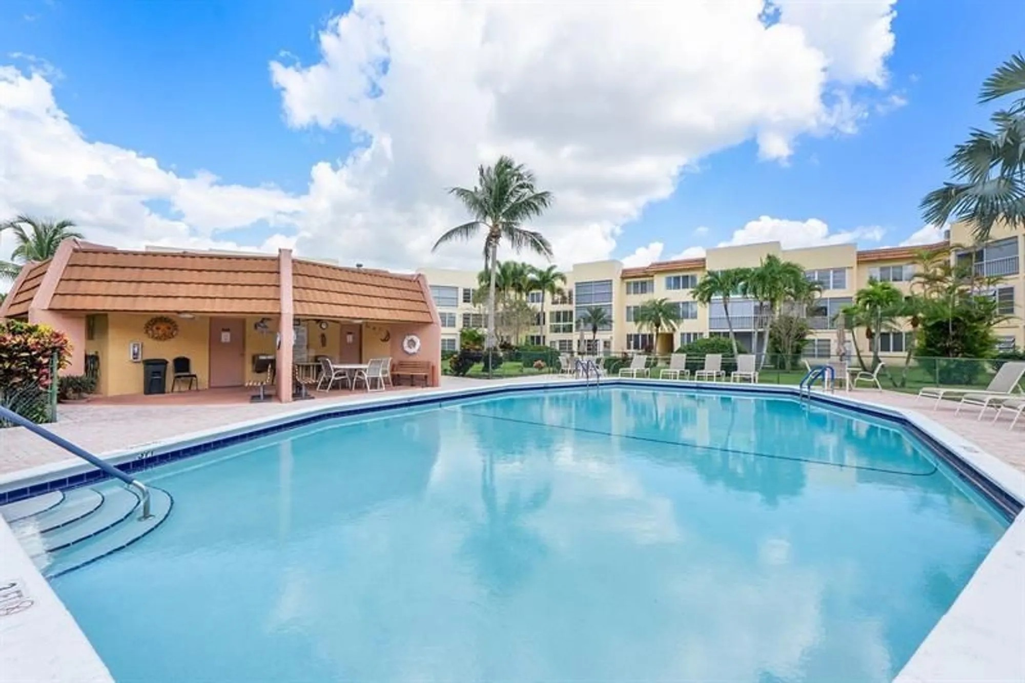 Property Slideshow image 25 of 38 | 6890 royal palm blvd 203h, Margate, FL, 33063