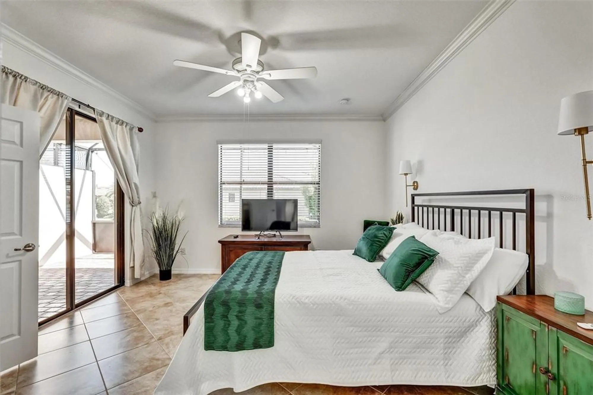 Property Slideshow image 11 of 29 | 6509 candlestick dr, Bradenton, FL, 34212