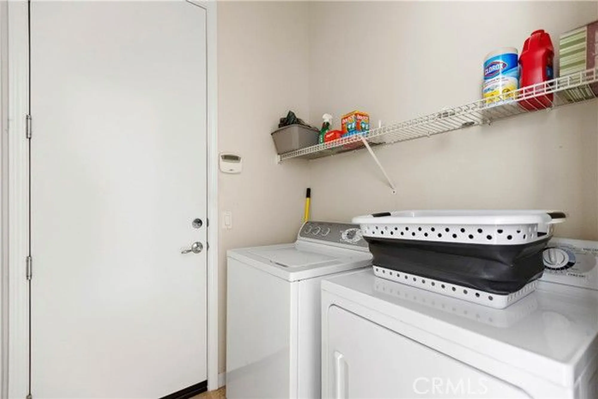 Property Slideshow image 33 of 37 | 10041 wilmington ln, Apple Valley, CA, 92308