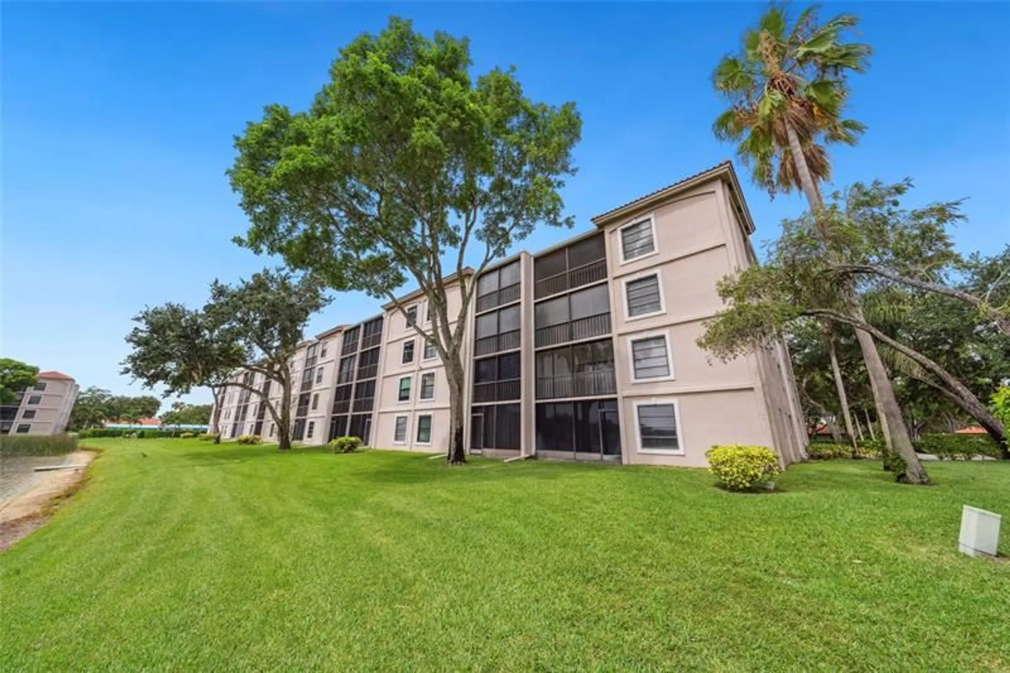 Property Slideshow image 28 of 29 | 6269 pointe regal cir 210, Delray Beach, FL, 33484