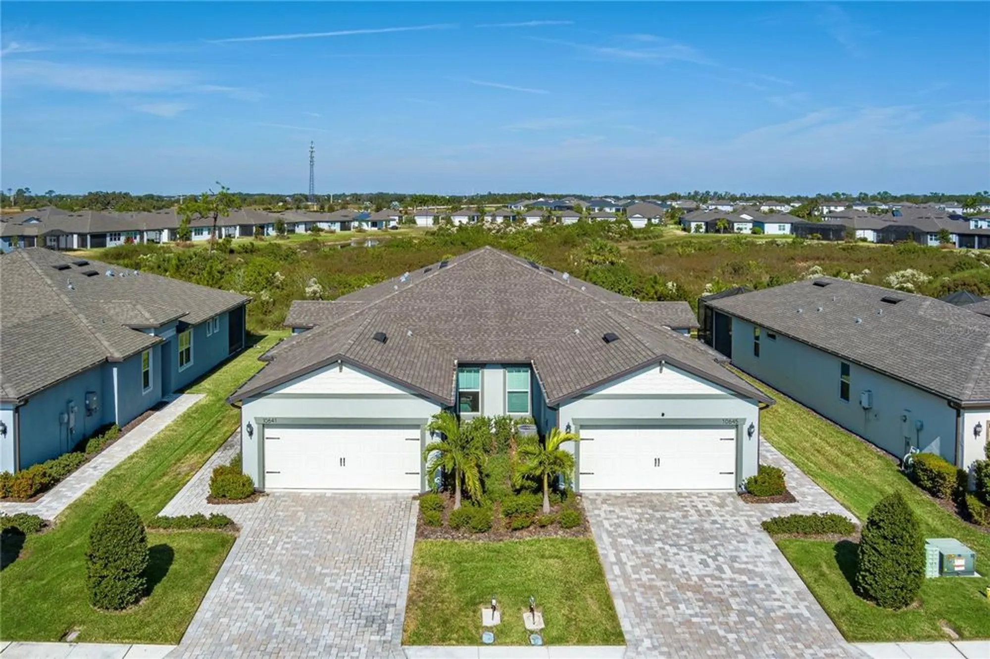 Property Slideshow image 31 of 40 | 10641 spring tide way, Parrish, FL, 34219