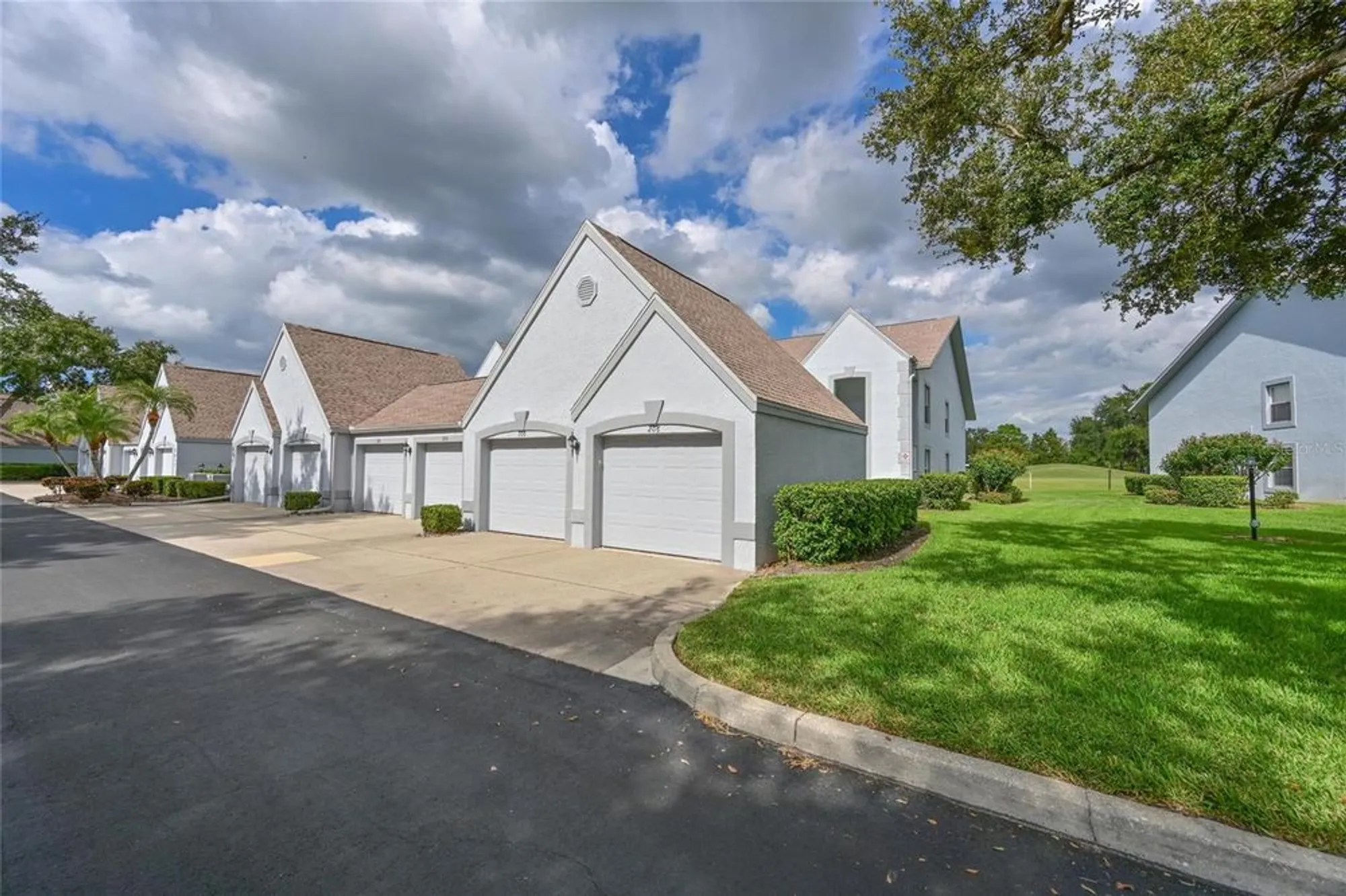 Property Slideshow image 5 of 55 | 6611 stone river rd apt 106, Bradenton, FL, 34203