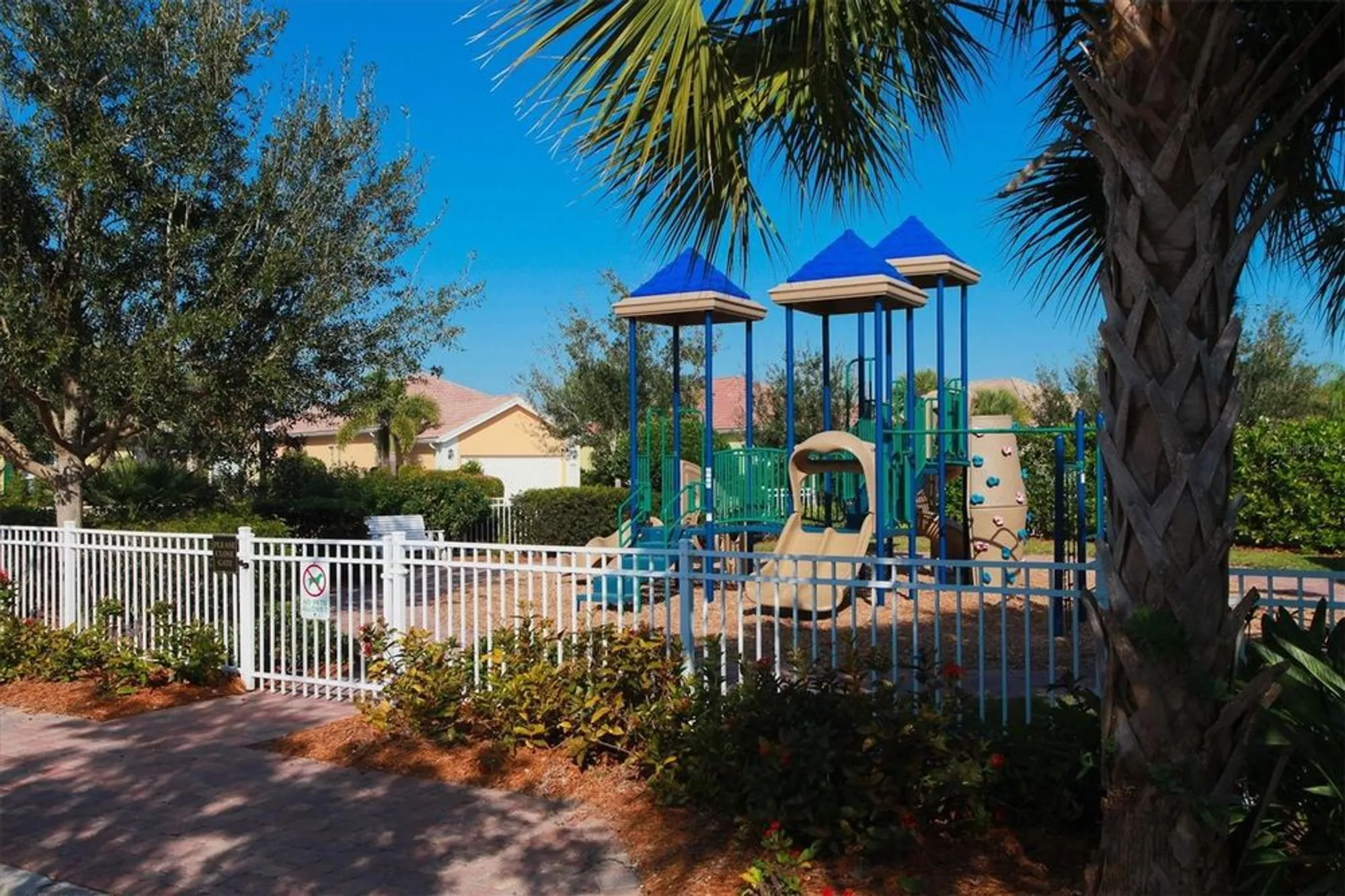 Property Slideshow image 60 of 66 | 6144 abaco dr, Sarasota, FL, 34238