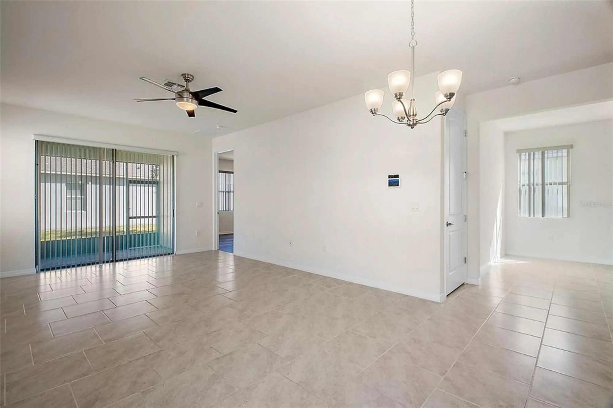 Property Slideshow image 6 of 38 | 17386 blazing star cir, Clermont, FL, 34714