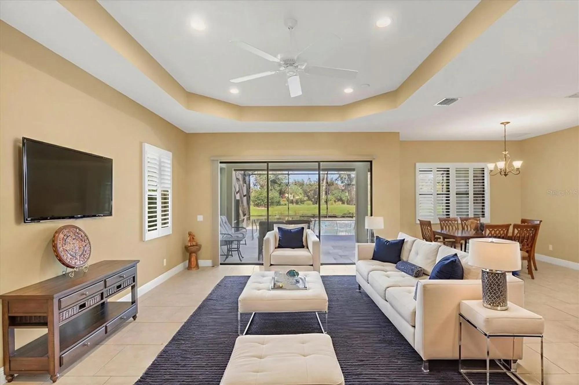 Property Slideshow image 9 of 83 | 4118 midnight blue run, Bradenton, FL, 34211
