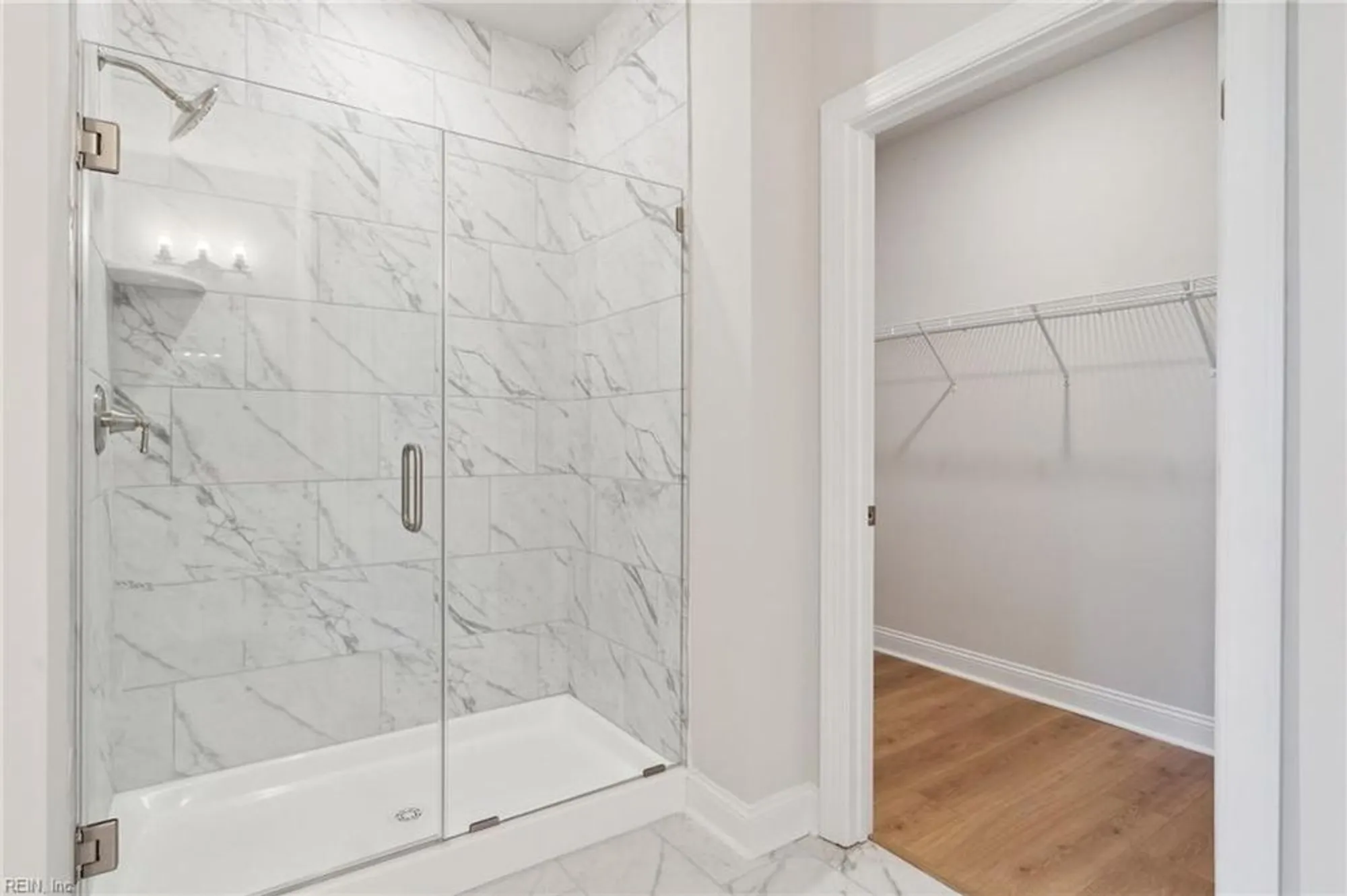 Property Slideshow image 5 of 25 | 2210 edwin dr, Chesapeake, VA, 23322