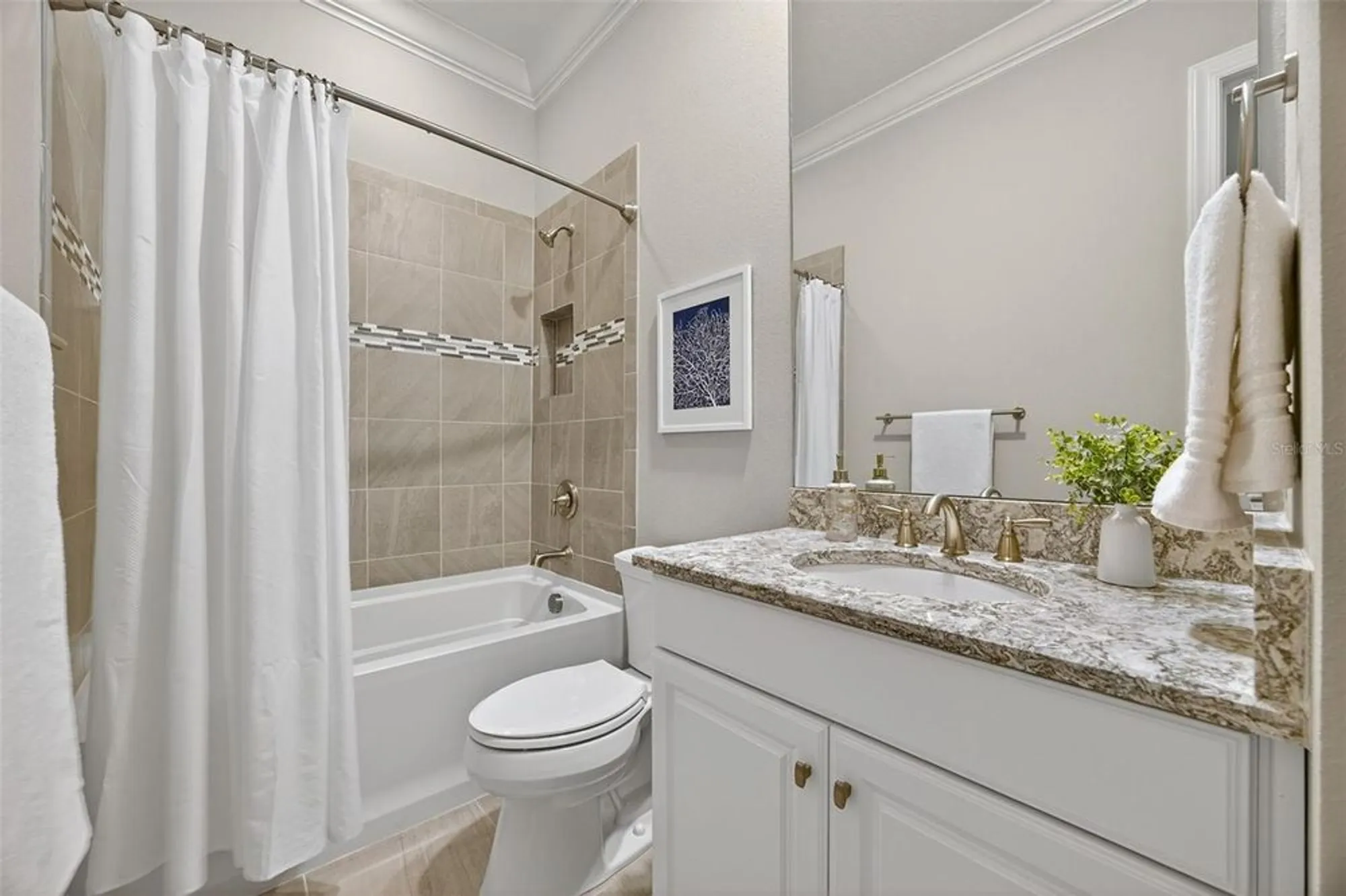 Property Slideshow image 31 of 73 | 13034 sorrento way, Bradenton, FL, 34211