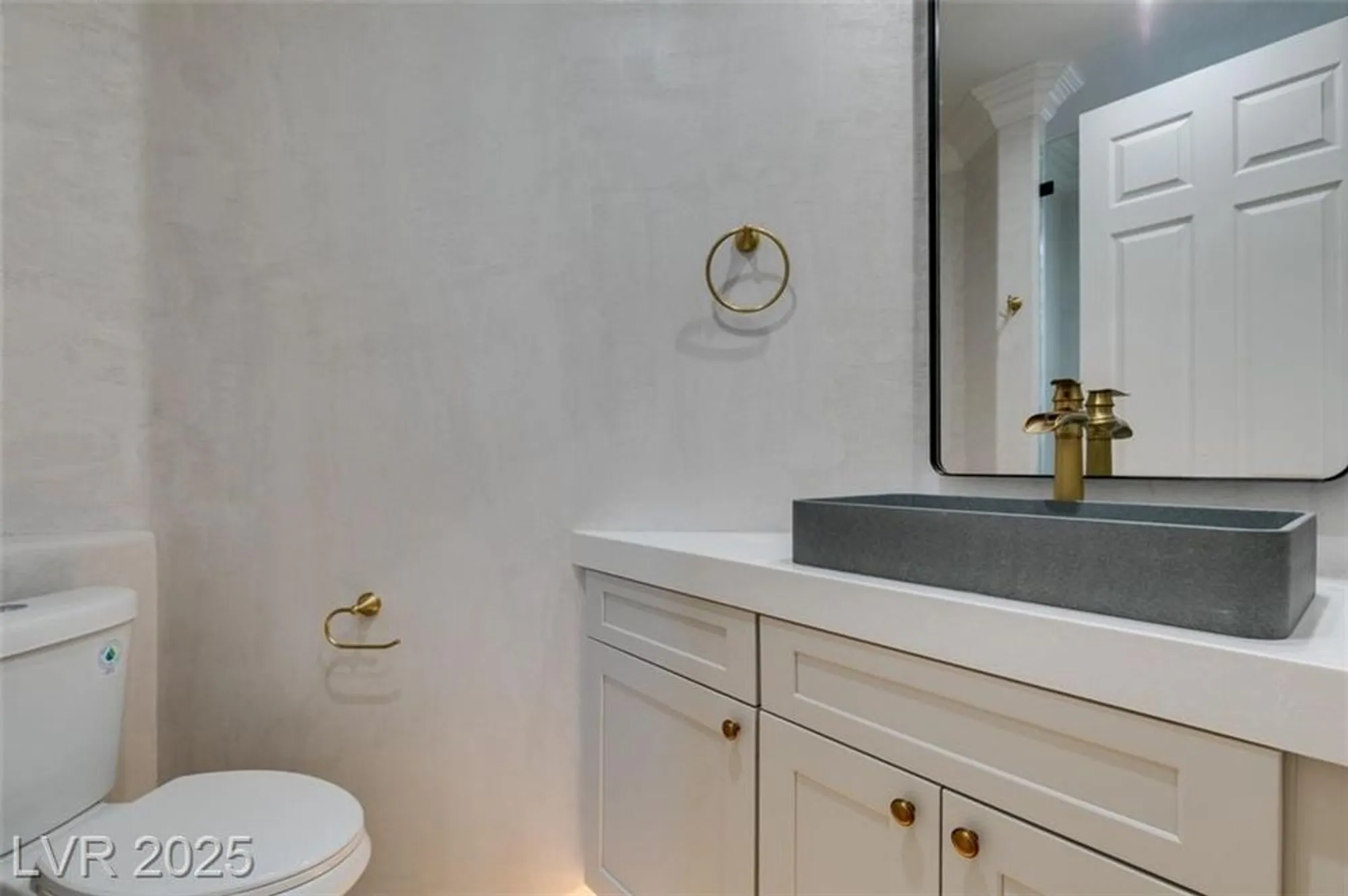 Property Slideshow image 24 of 32 | 5192 estasi st, Las Vegas, NV, 89135