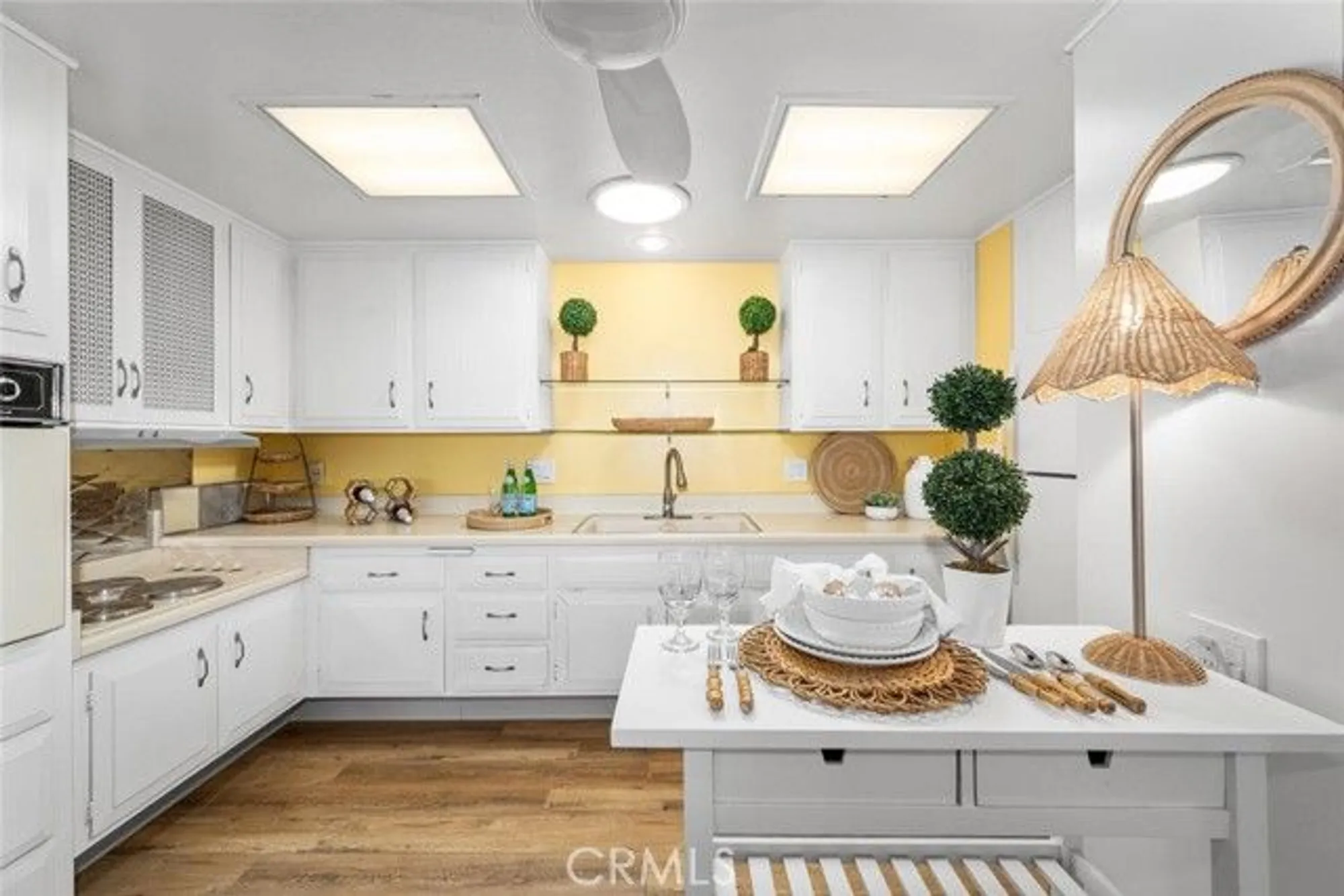 Property Slideshow image 23 of 45 | 1121 northwood rd, Seal Beach, CA, 90740