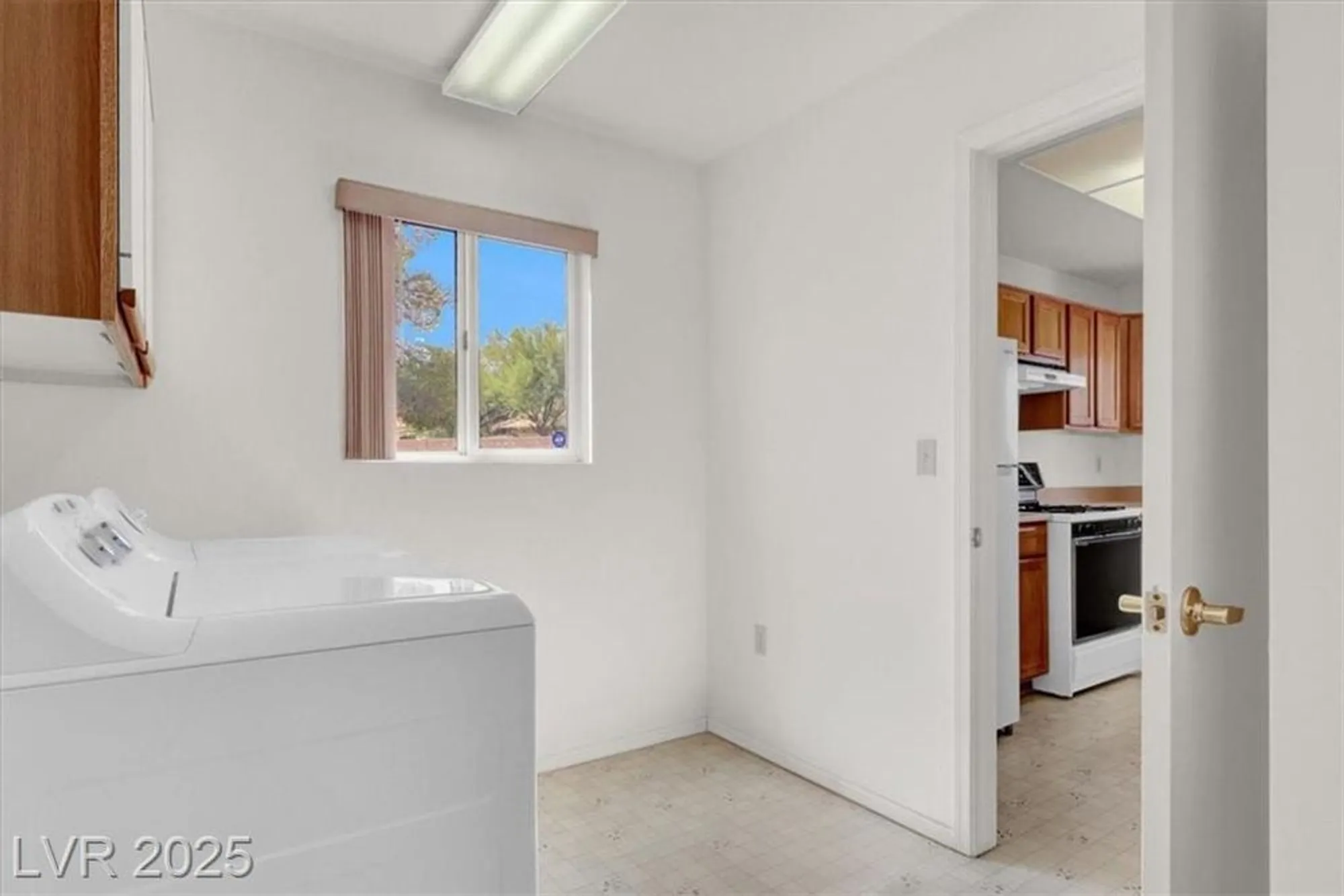 Property Slideshow image 12 of 43 | 3109 goodnews ct, Las Vegas, NV, 89134