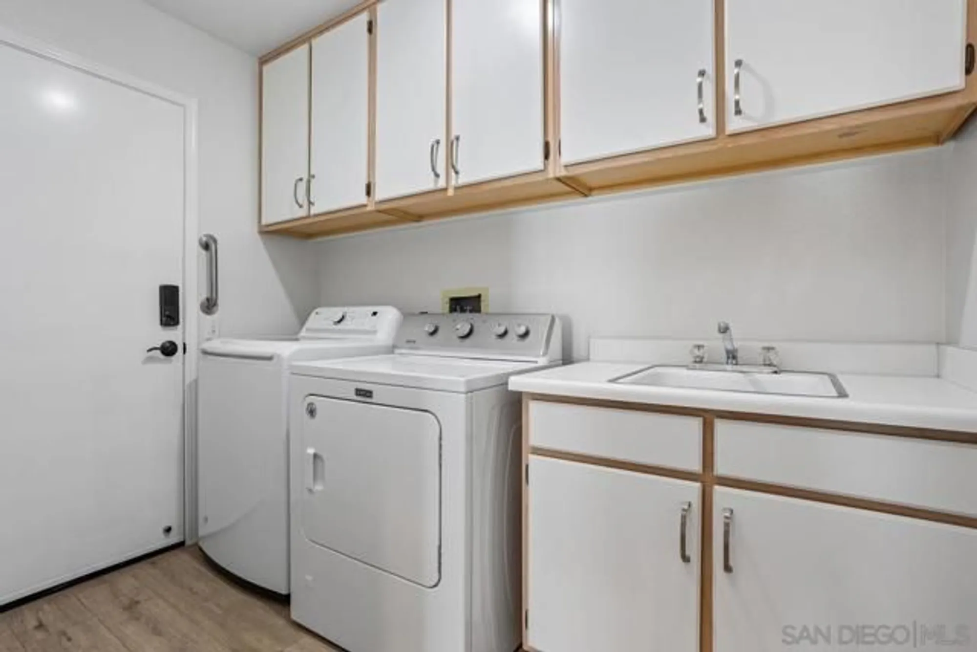 Property Slideshow image 21 of 45 | 3328 malta way, Oceanside, CA, 92056