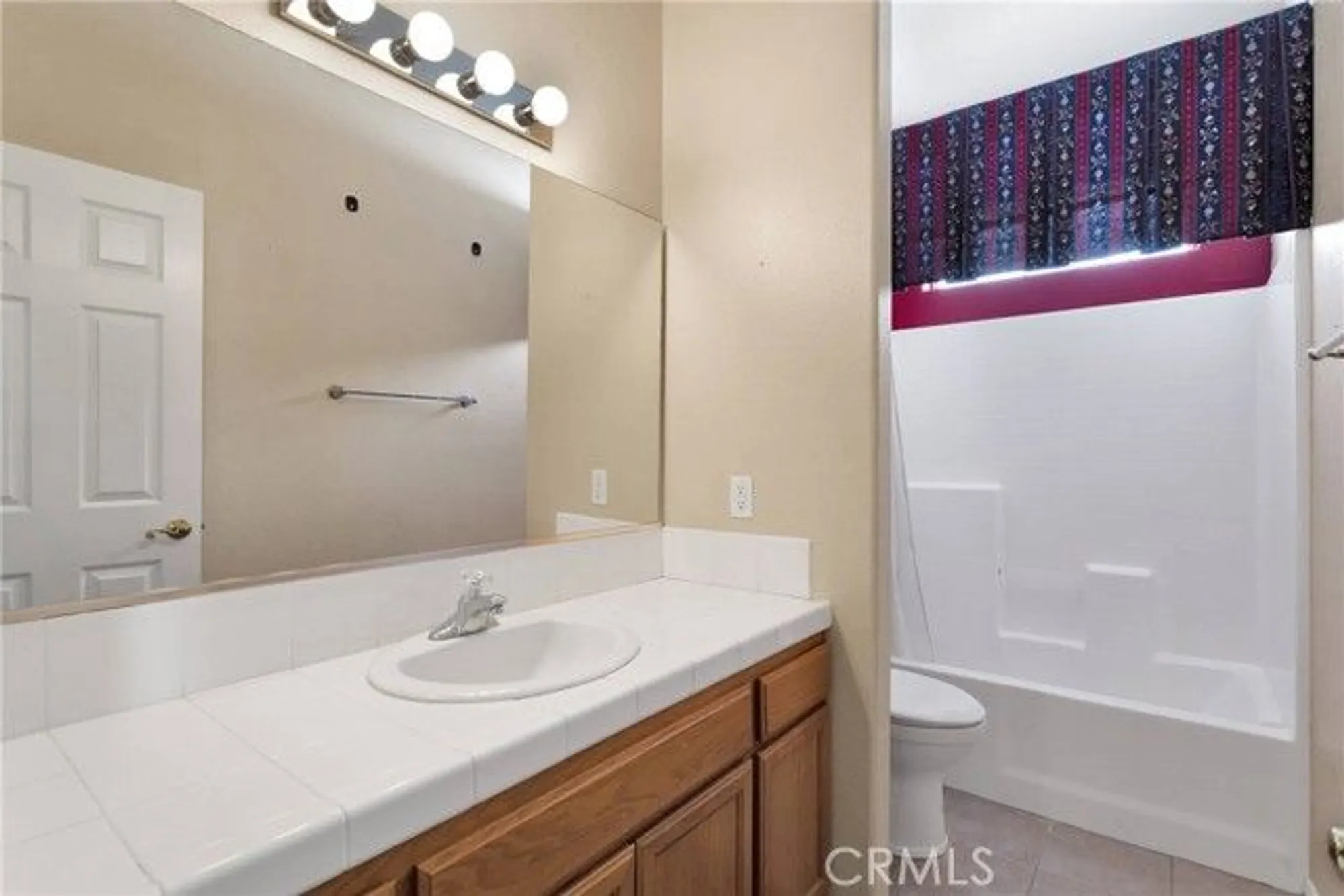 Property Slideshow image 25 of 36 | 11262 country club dr, Apple Valley, CA, 92308