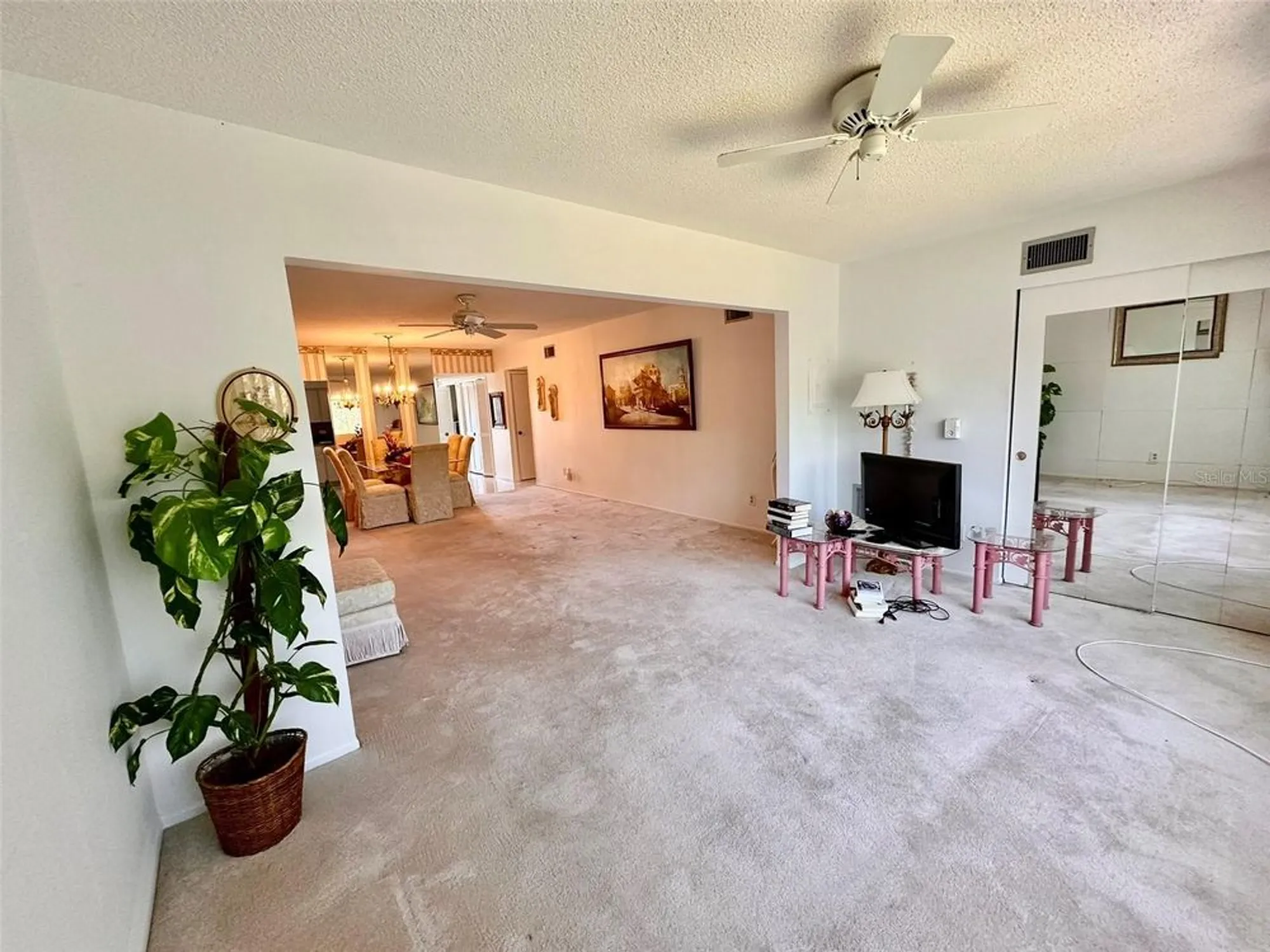 Property Slideshow image 8 of 40 | 2340 grecian way apt 56, Clearwater, FL, 33763