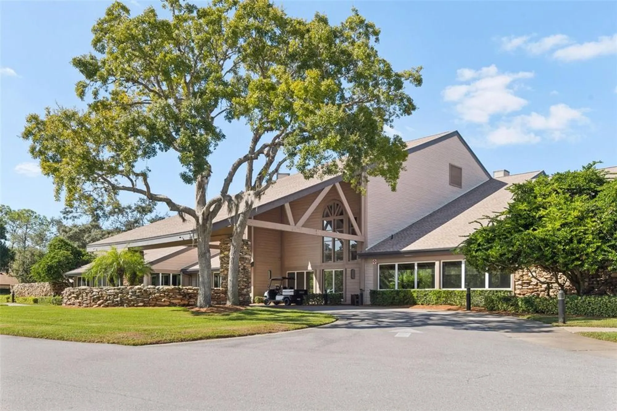 Property Slideshow image 24 of 31 | 2129 point o woods ct, Spring Hill, FL, 34606