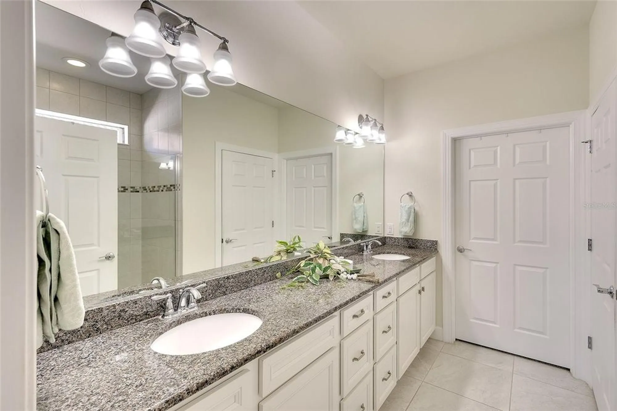 Property Slideshow image 22 of 51 | 16745 ellsworth ave, Bradenton, FL, 34202