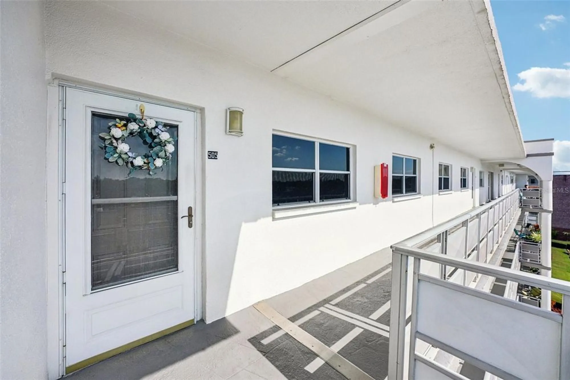 Property Slideshow image 2 of 76 | 5501 80th st n unit 505, Saint Petersburg, FL, 33709