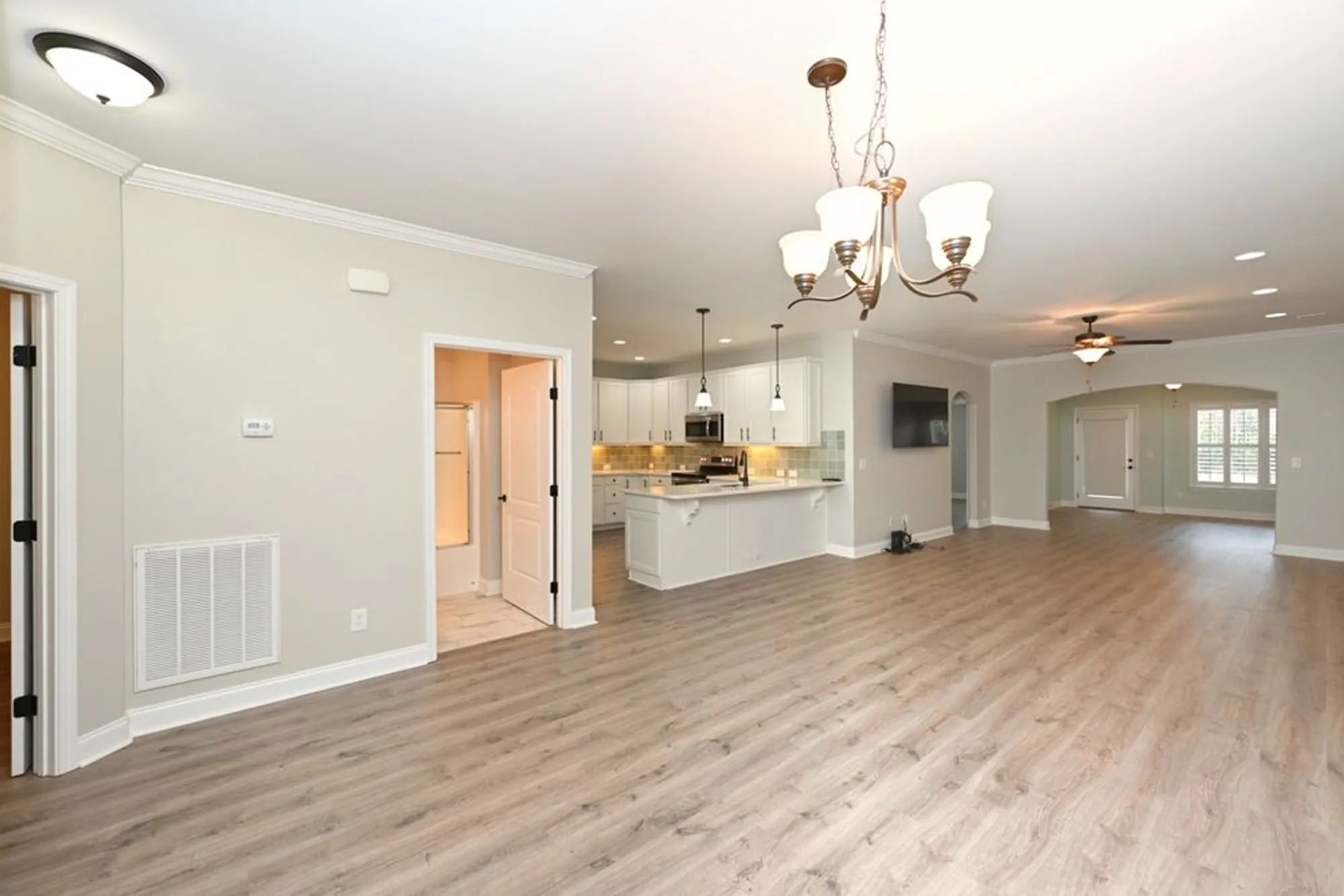 Property Slideshow image 8 of 38 | 116 bellingdon dr, Gallatin, TN, 37066