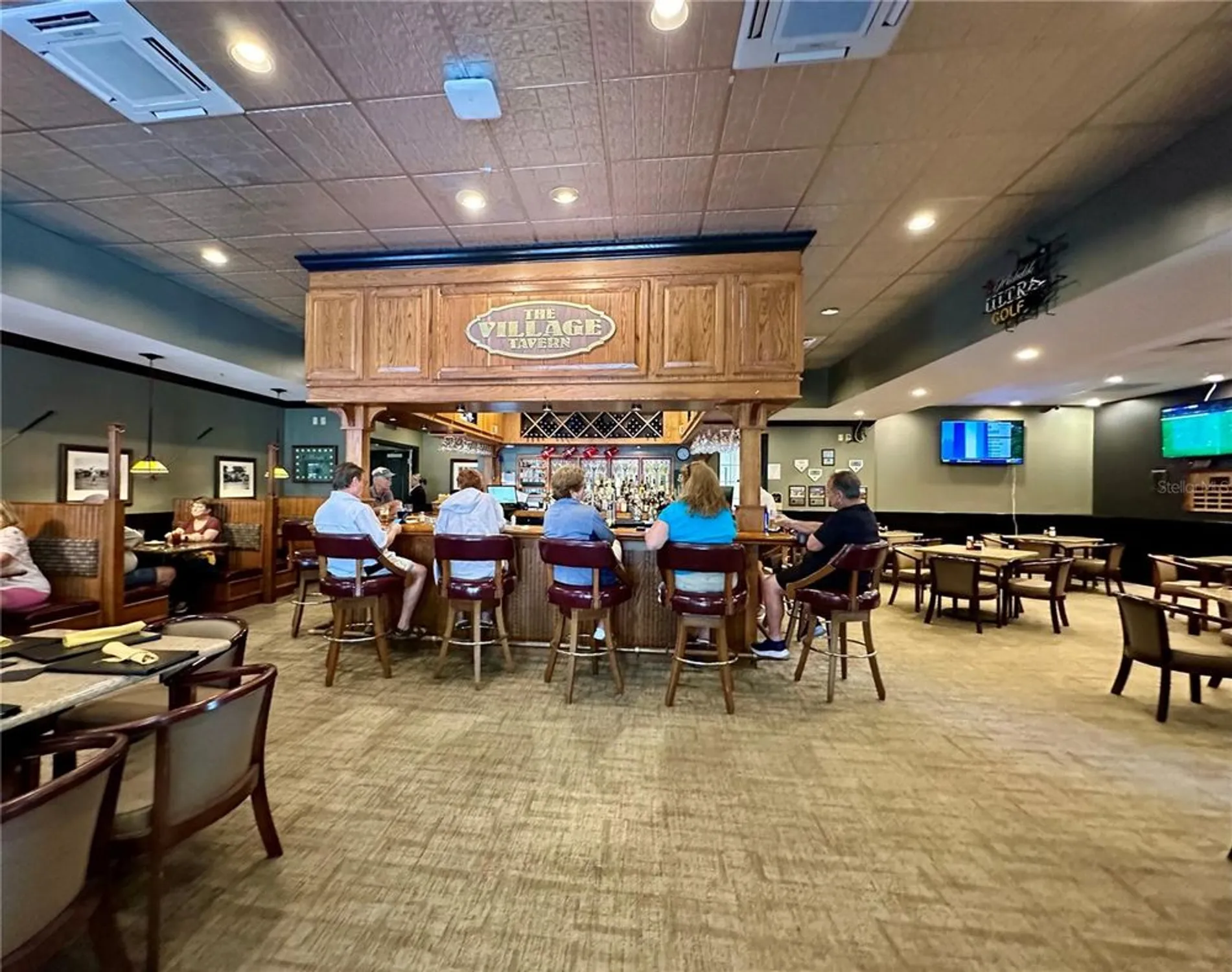 Property Slideshow image 37 of 47 | 26747 white plains way, Leesburg, FL, 34748