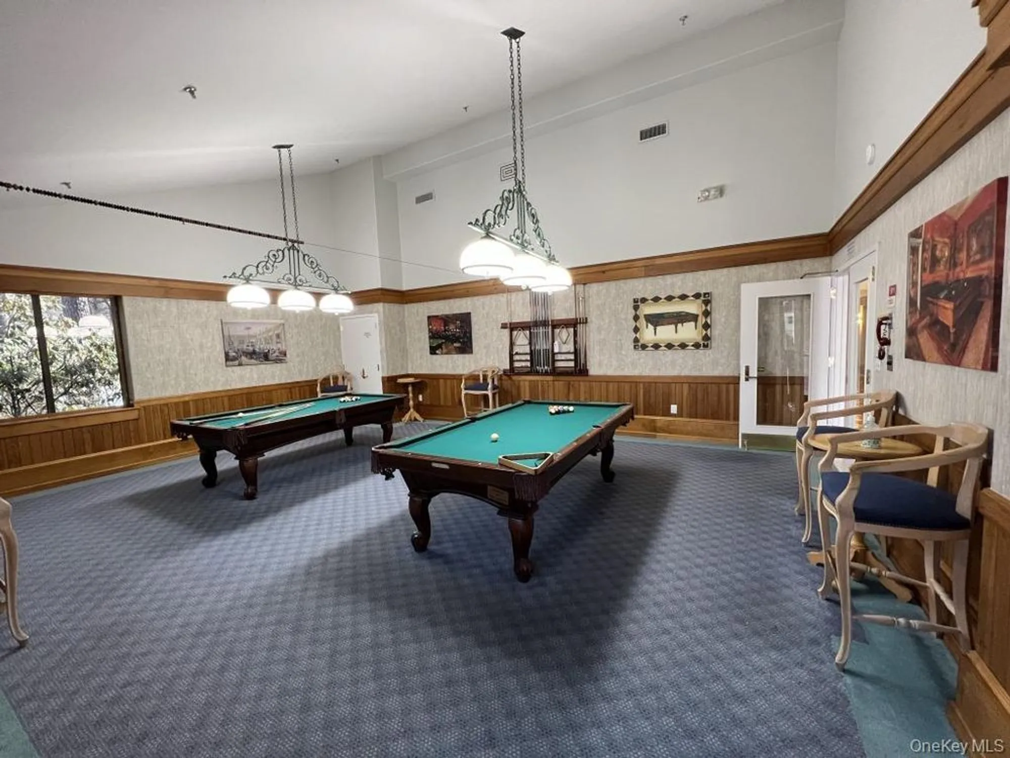 Property Slideshow image 25 of 28 | 256 glen dr, Ridge, NY, 11961