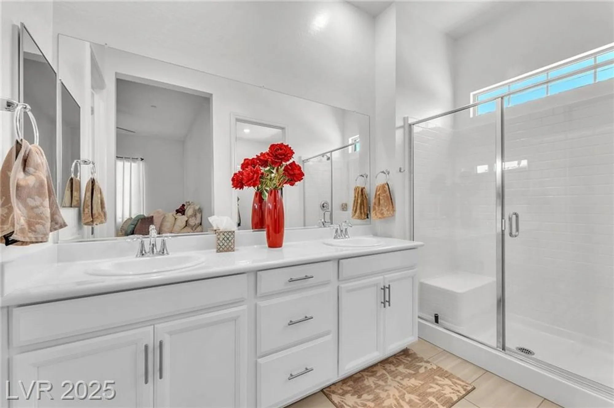 Property Slideshow image 11 of 32 | 771 cactus crossing st, Henderson, NV, 89011