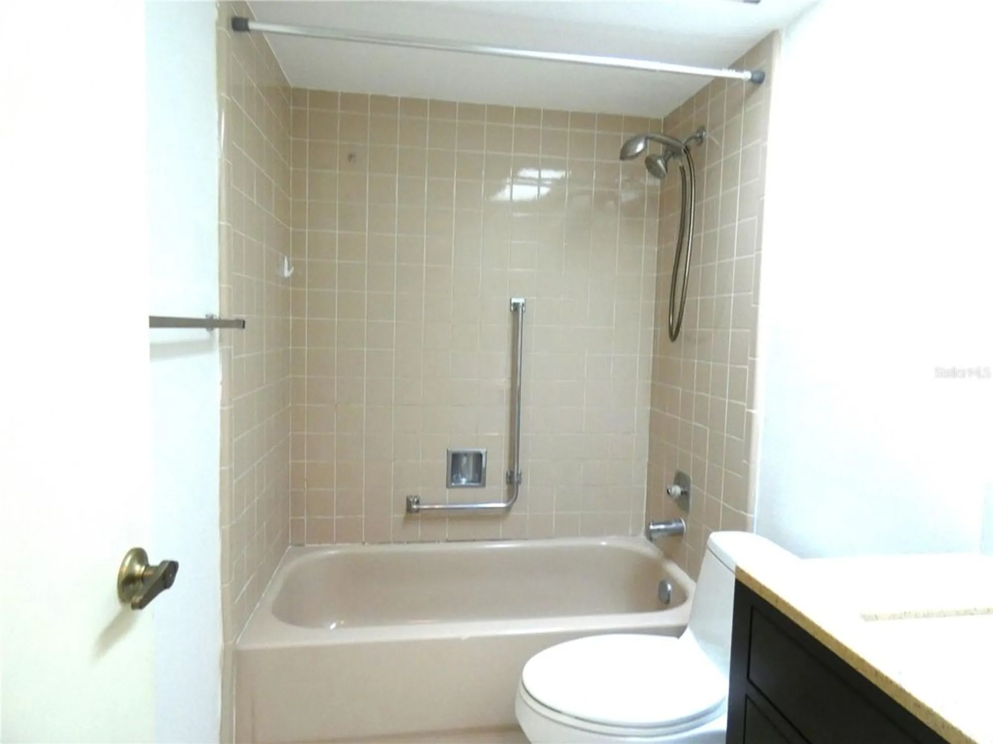 Property Slideshow image 23 of 33 | 11231 dollar lake dr apt 6, Port Richey, FL, 34668