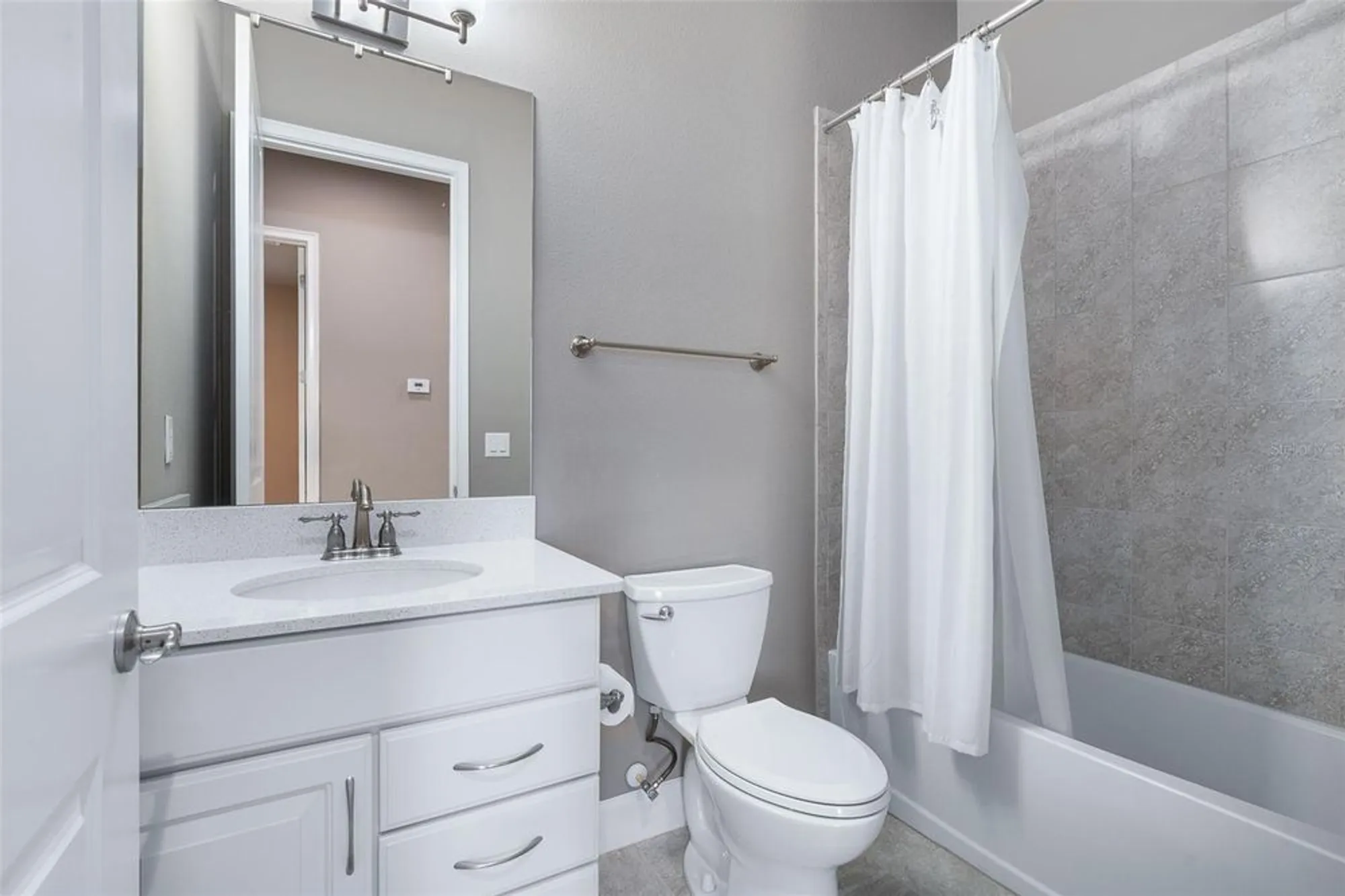 Property Slideshow image 33 of 47 | 856 pinewood dr, Ormond Beach, FL, 32174