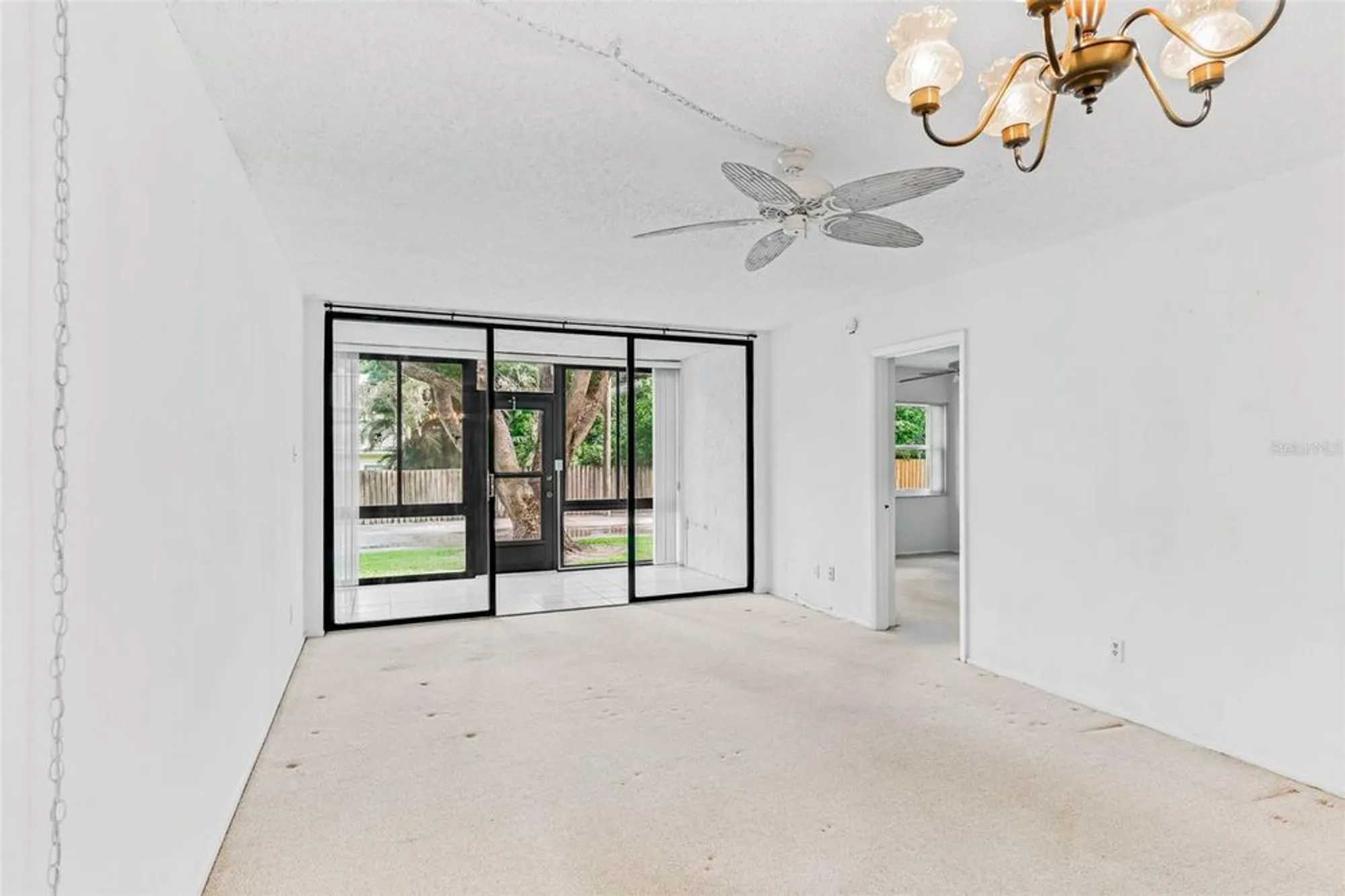 Property Slideshow image 6 of 40 | 14130 rosemary ln apt 5114, Largo, FL, 33774