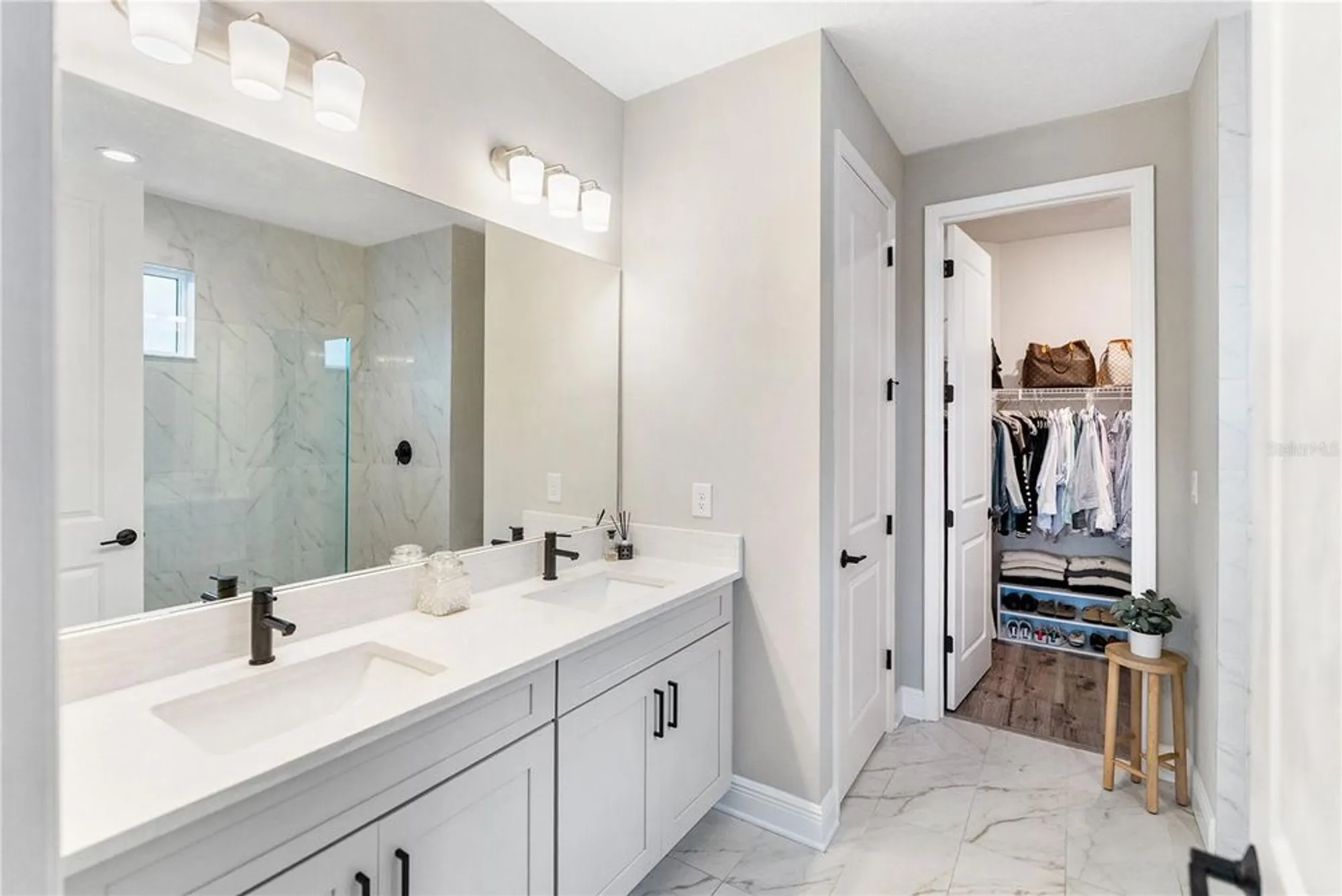 Property Slideshow image 36 of 99 | 16804 savory mist cir, Bradenton, FL, 34211