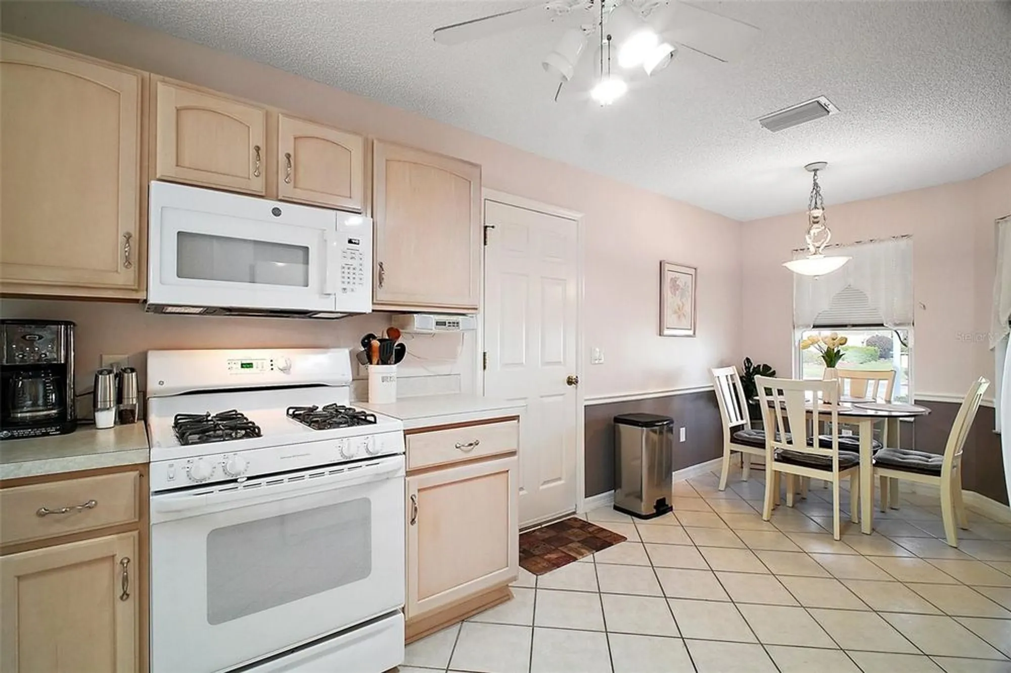 Property Slideshow image 3 of 25 | 1318 guerra ave, The Villages, FL, 32159