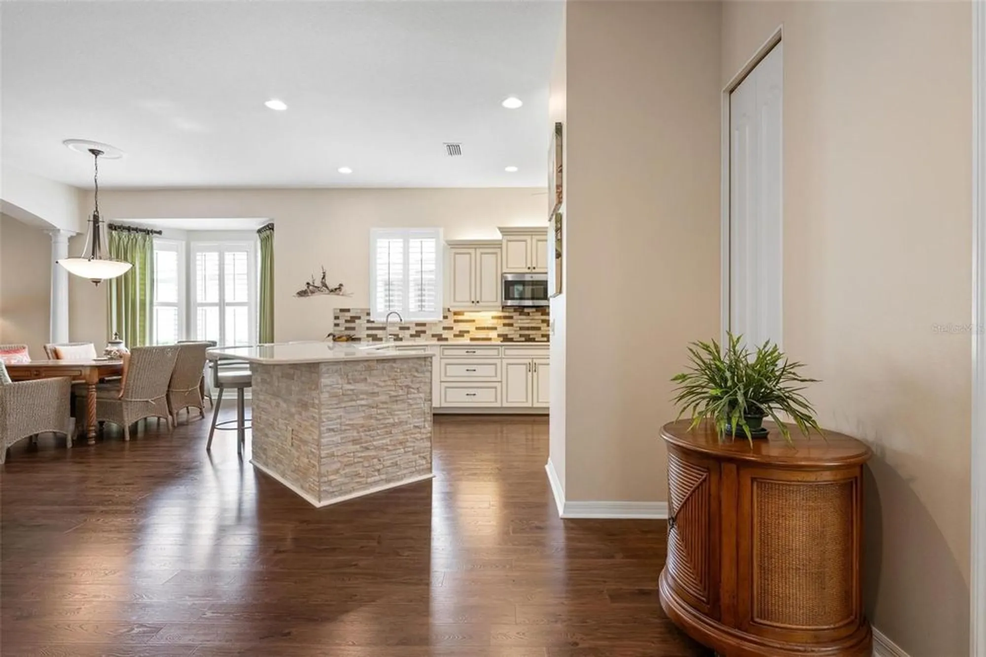 Property Slideshow image 4 of 74 | 1817 lancashire dr, Venice, FL, 34293