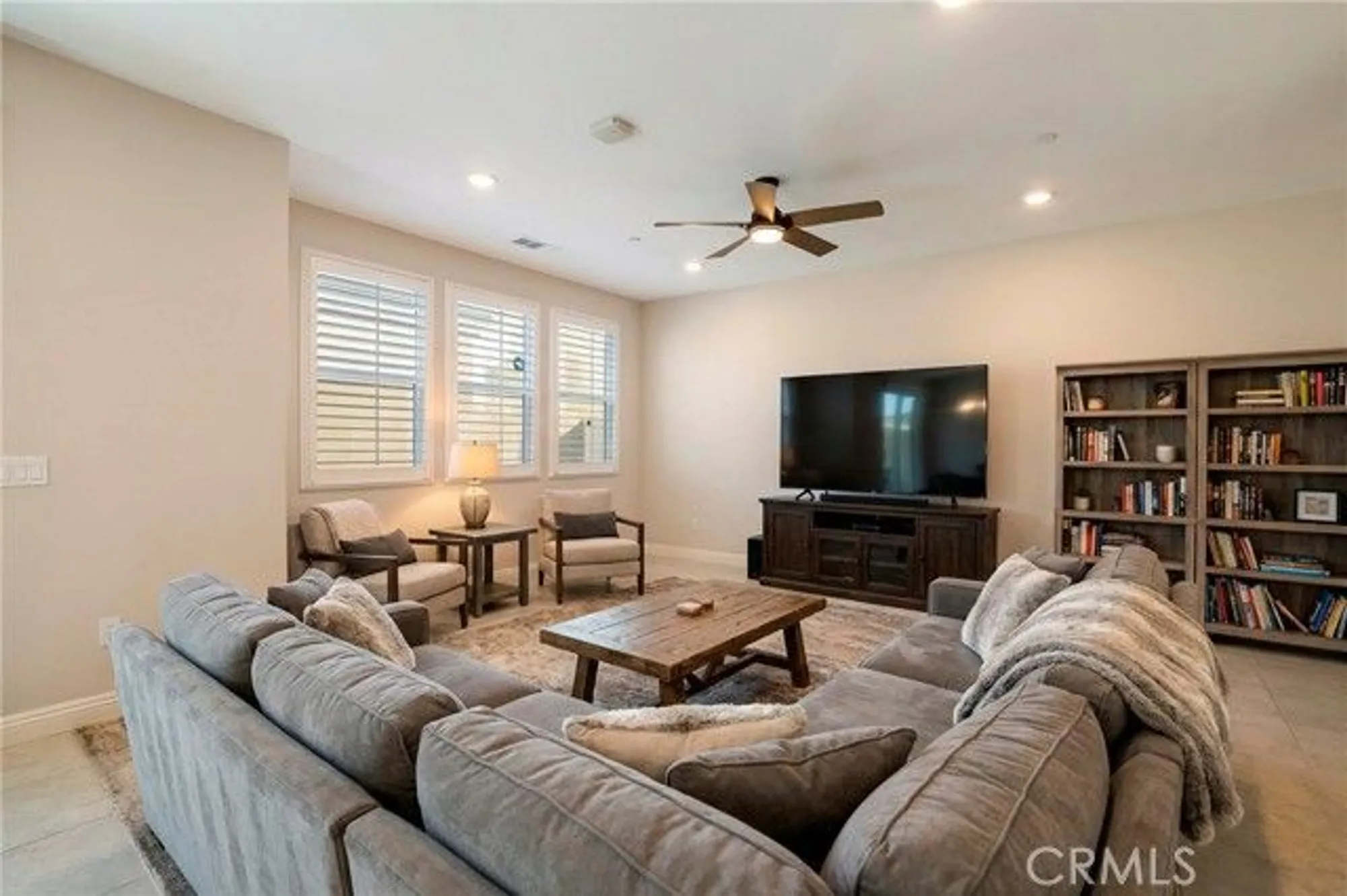 Property Slideshow image 4 of 33 | 20506 galloway dr, Saugus, CA, 91350