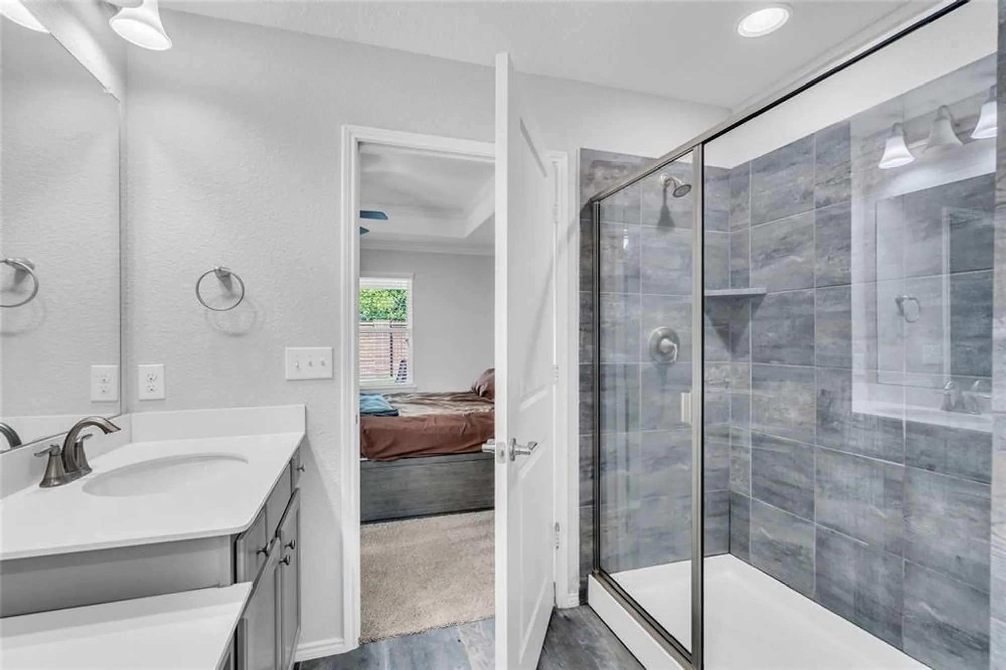 Property Slideshow image 24 of 31 | 8845 twin pines ln, Frisco, TX, 75036