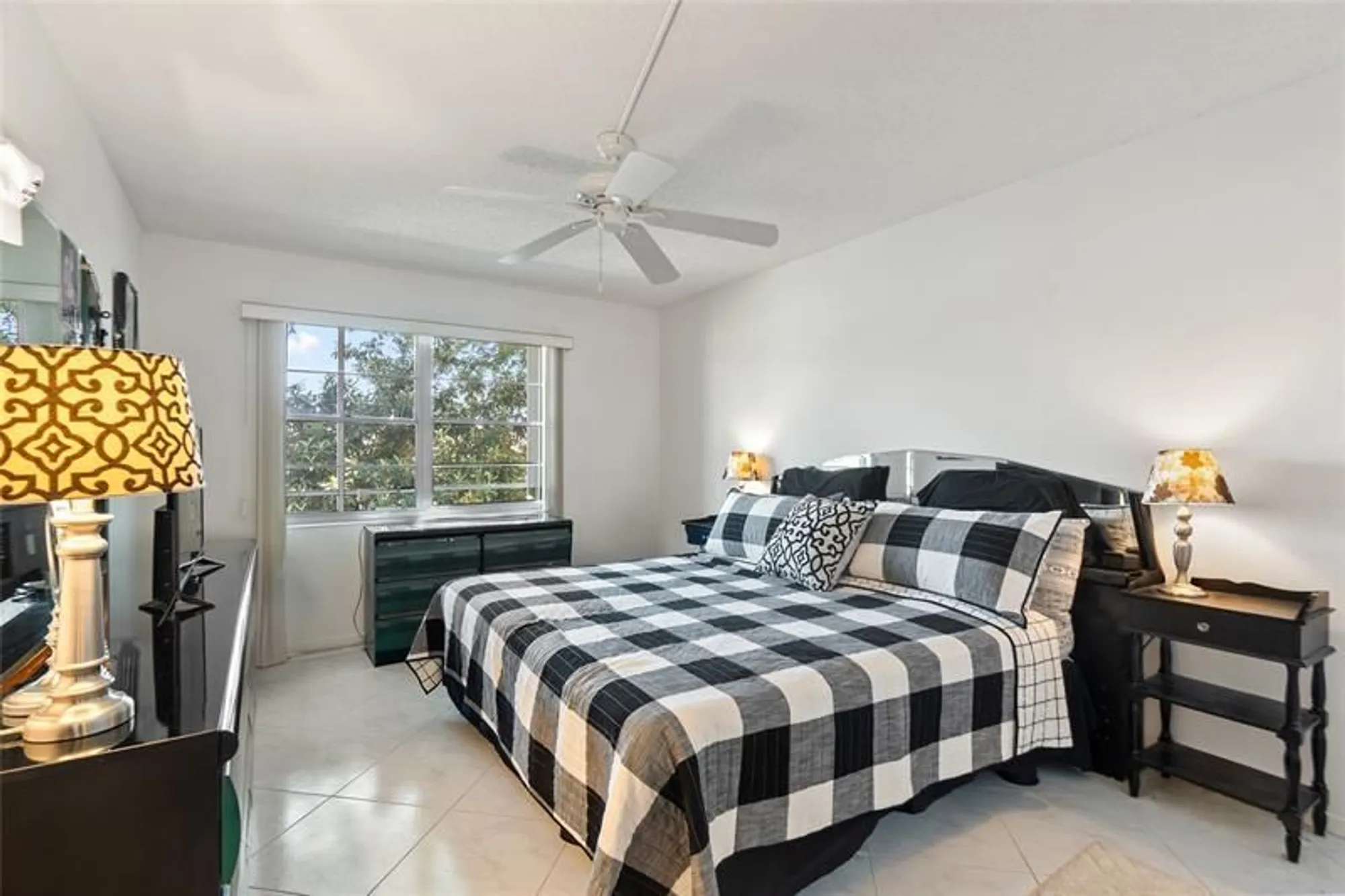 Property Slideshow image 15 of 35 | 2058 newport n # 2058, Deerfield Beach, FL, 33442