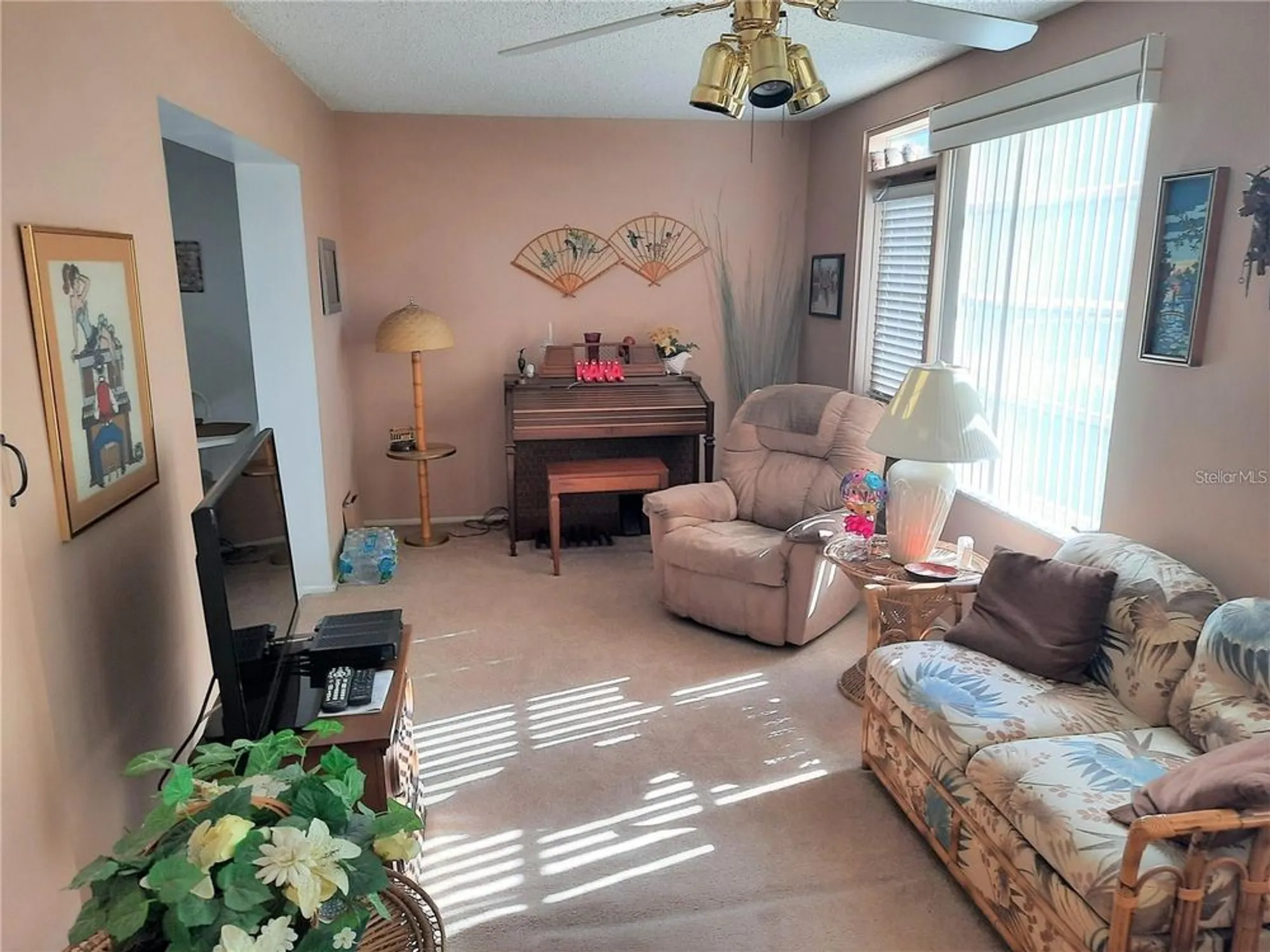 Property Slideshow image 13 of 26 | 2401 ecuadorian way 19, Clearwater, FL, 33763