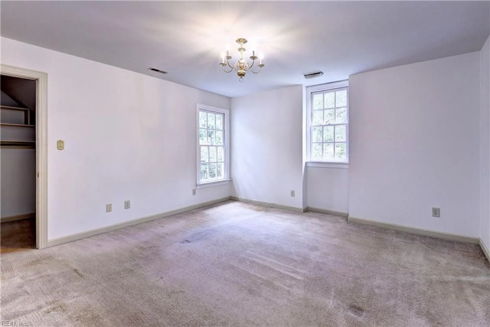 Property Slideshow image 20 of 45 | 136 thomas dale, Williamsburg, VA, 23185