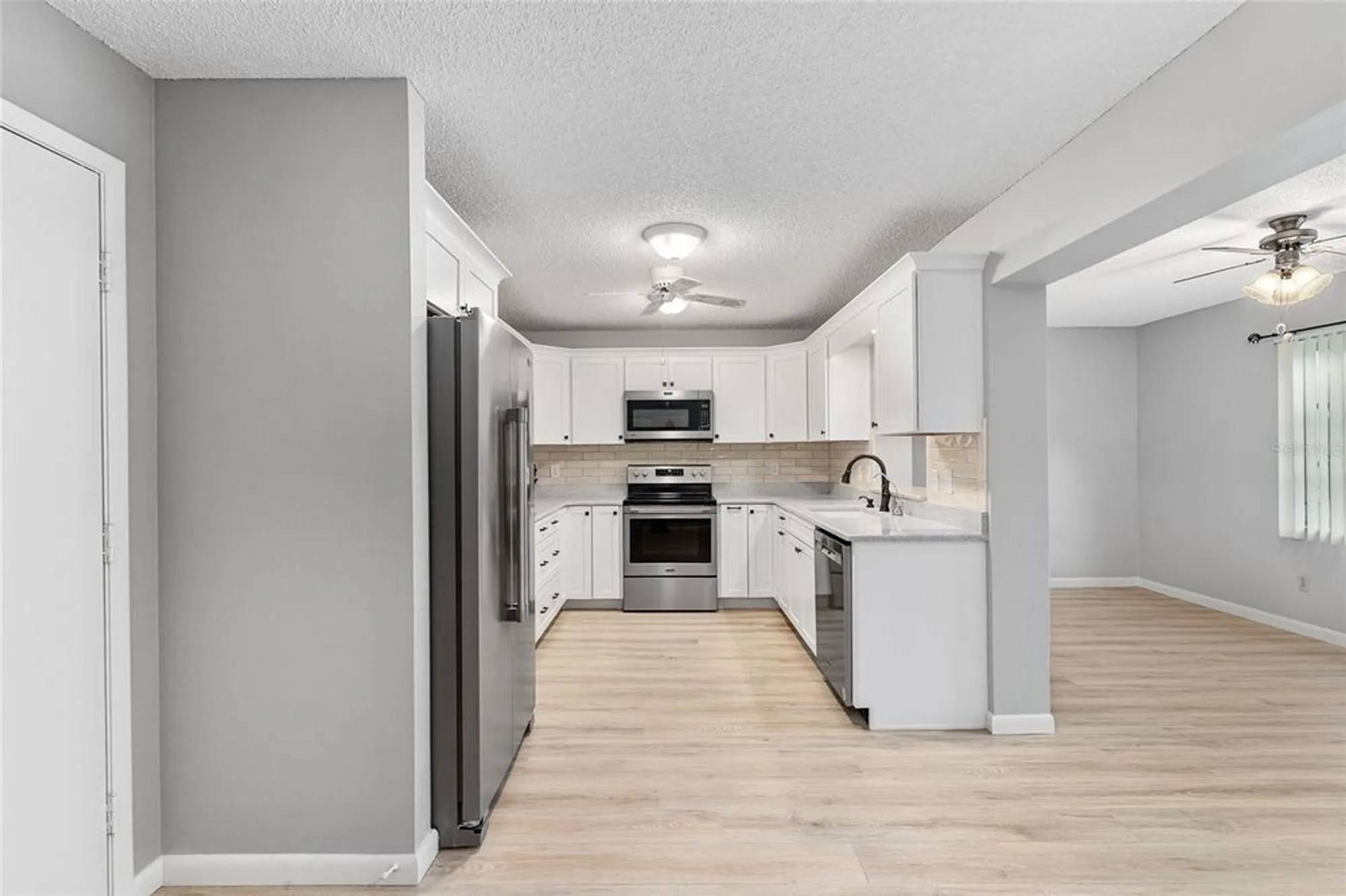 Property Slideshow image 22 of 51 | 8532 sw 93rd pl b, Ocala, FL, 34481