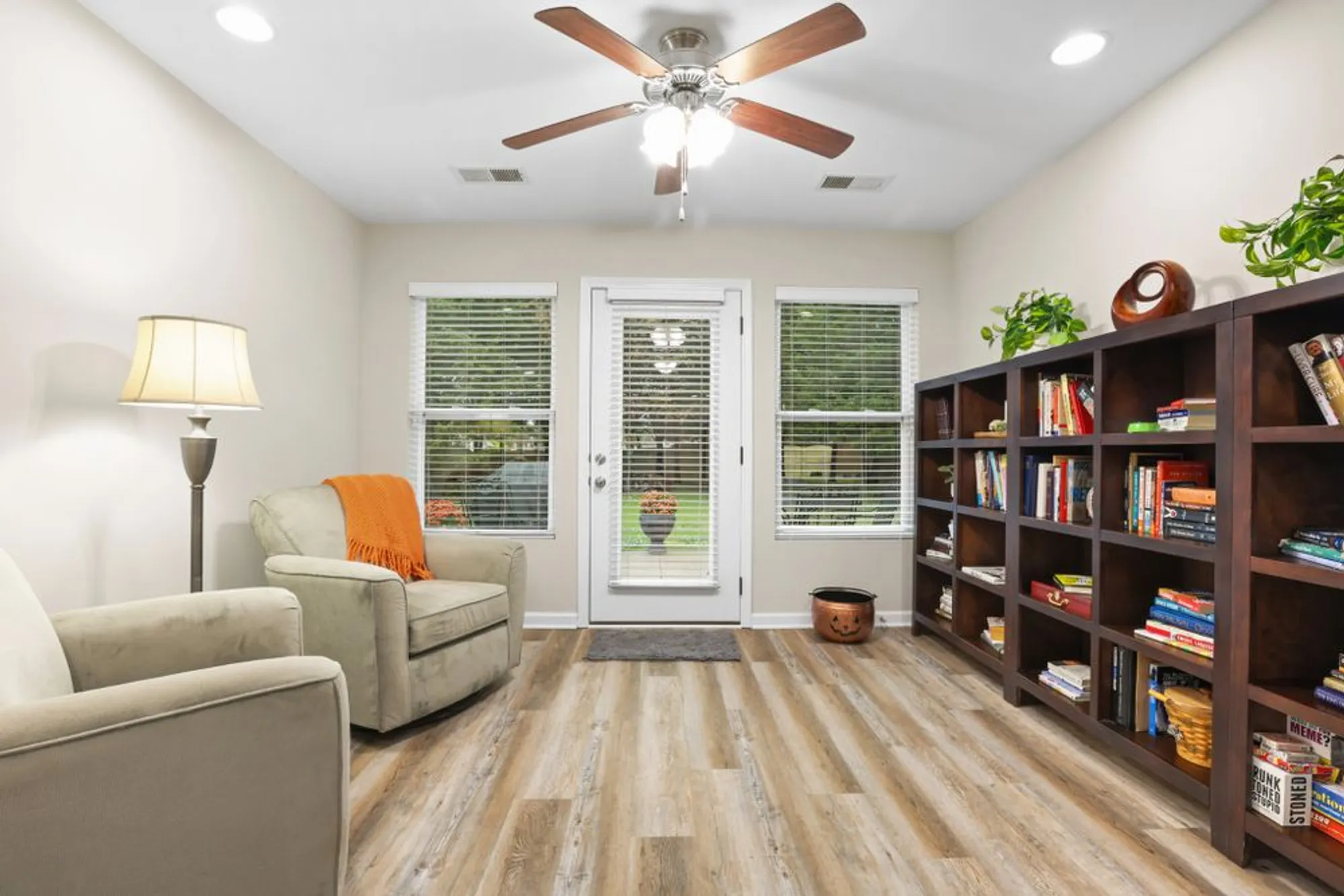 Property Slideshow image 8 of 27 | 1465 woodside dr, Lebanon, TN, 37087