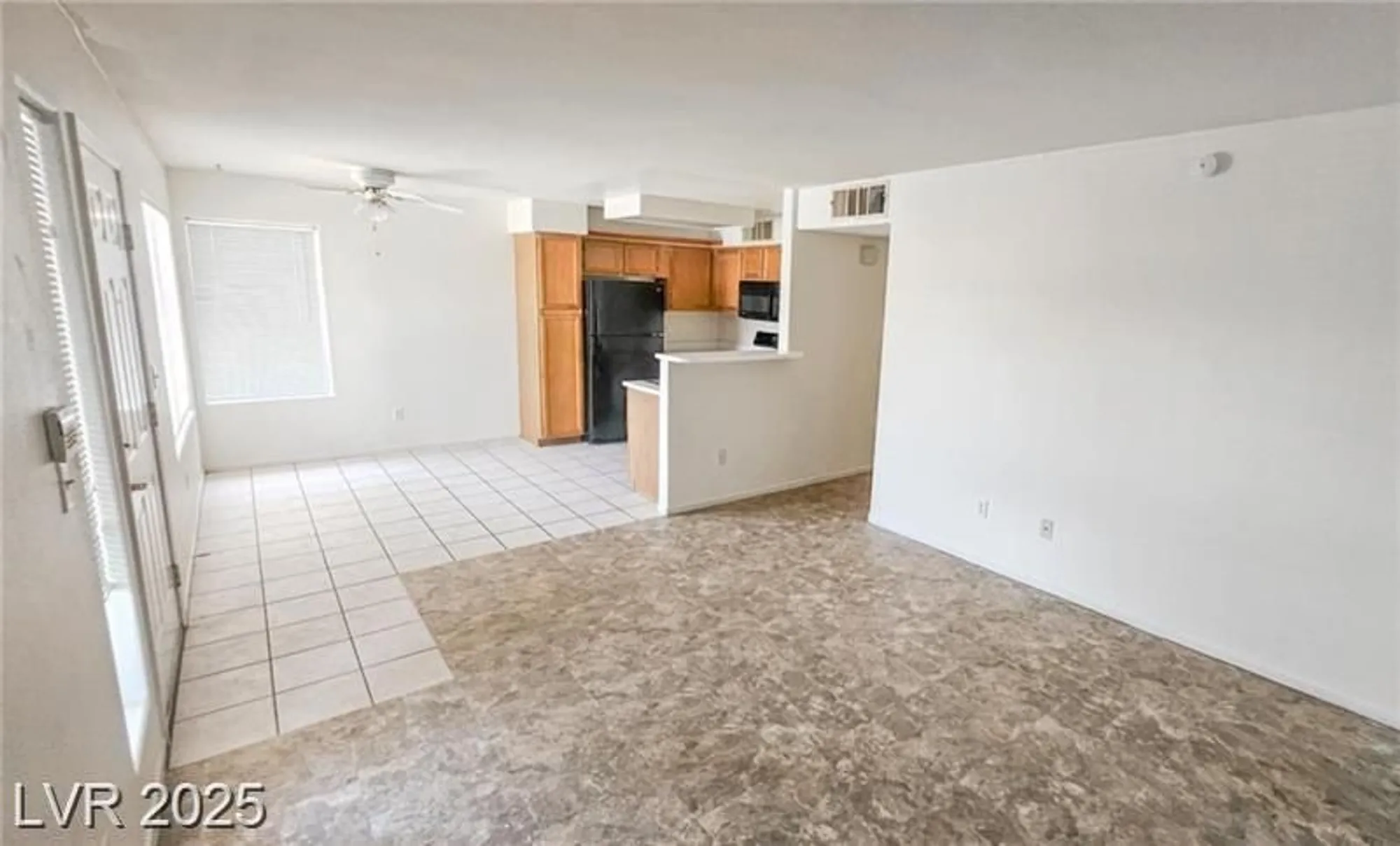 Property Slideshow image 13 of 41 | 3425 e russell rd 164, Las Vegas, NV, 89120