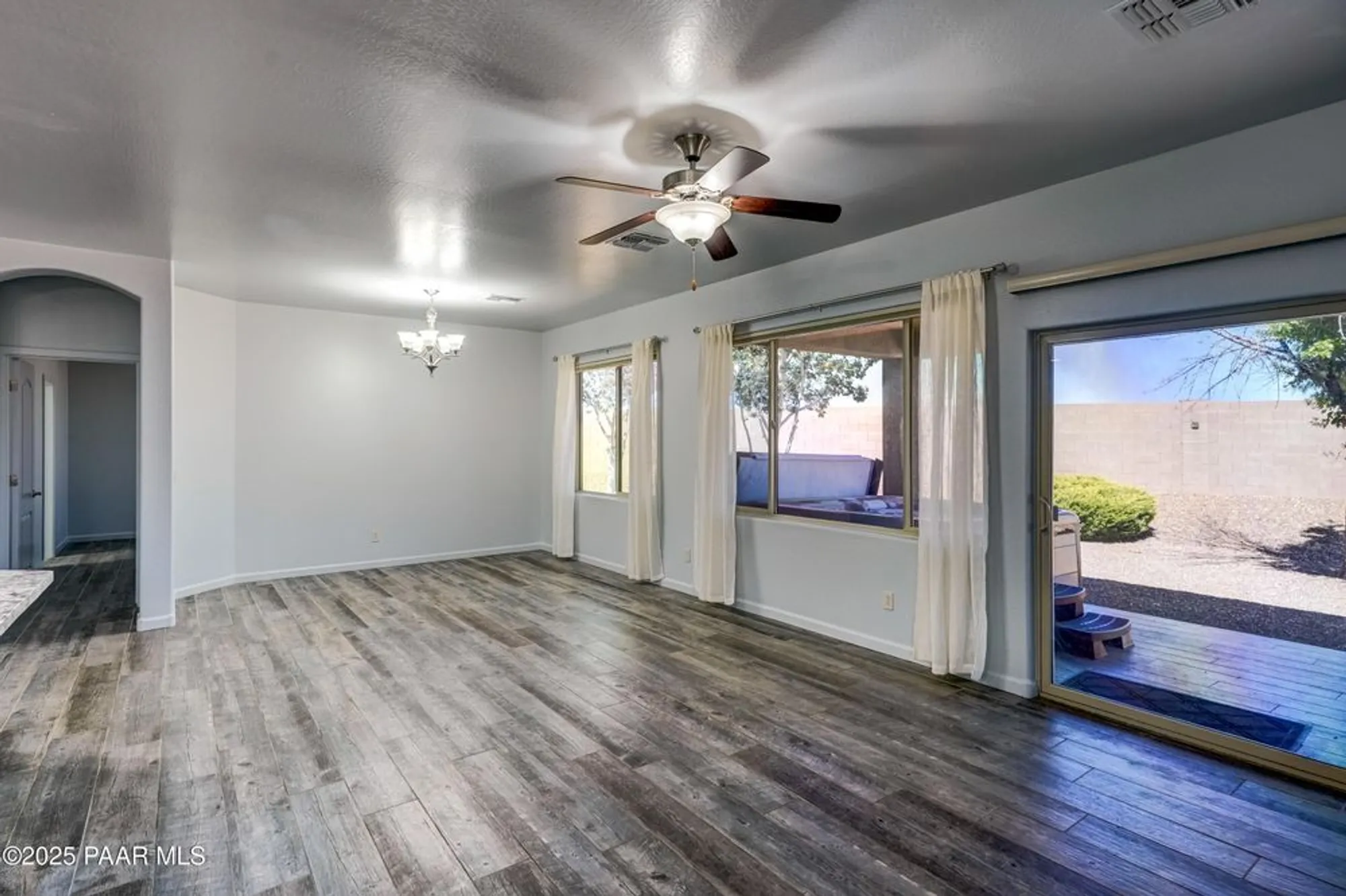 Property Slideshow image 10 of 32 | 7506 e roaring canyon rd, Prescott Valley, AZ, 86315