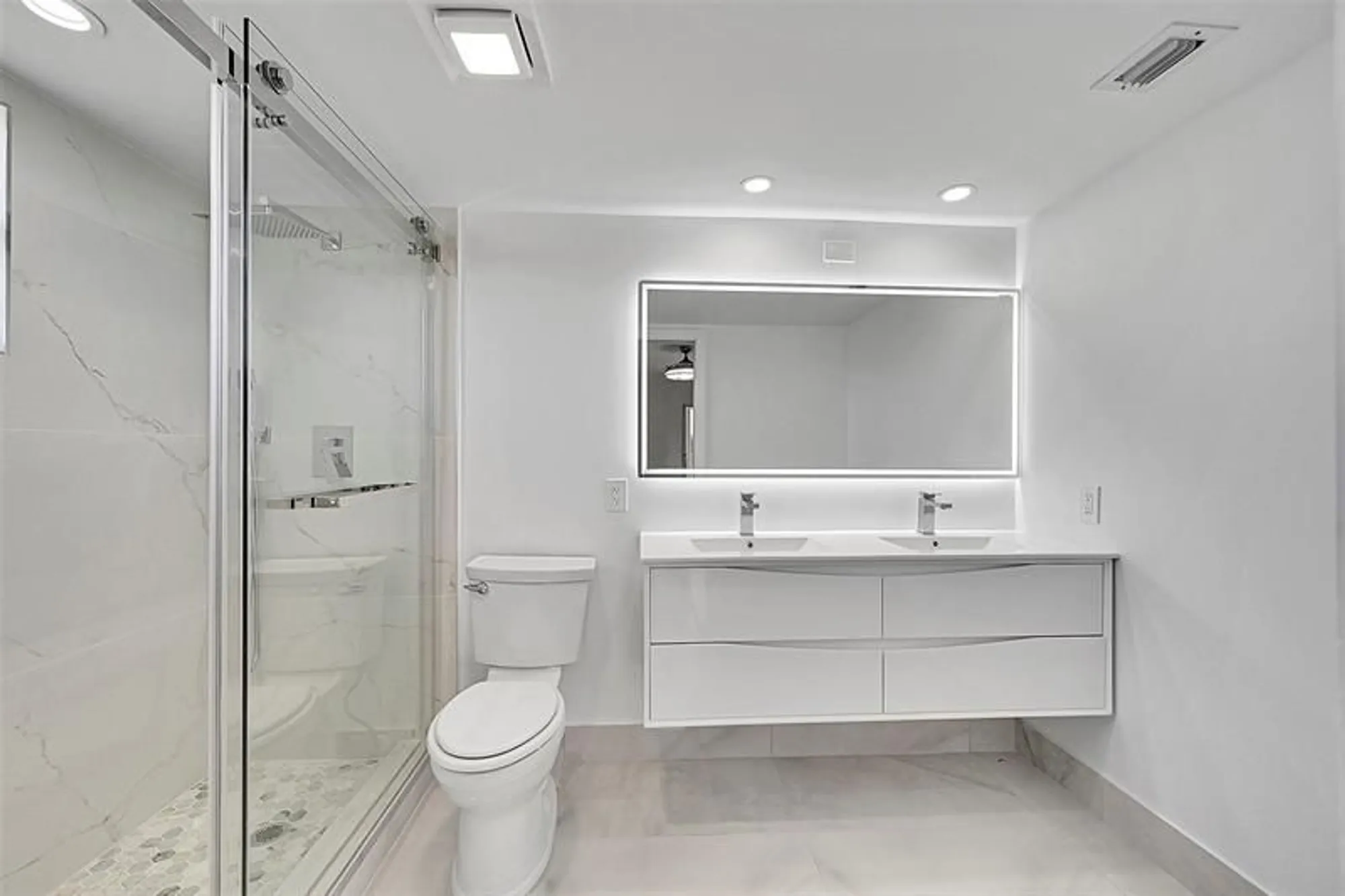 Property Slideshow image 5 of 65 | 2901 victoria cir m4, Coconut Creek, FL, 33066